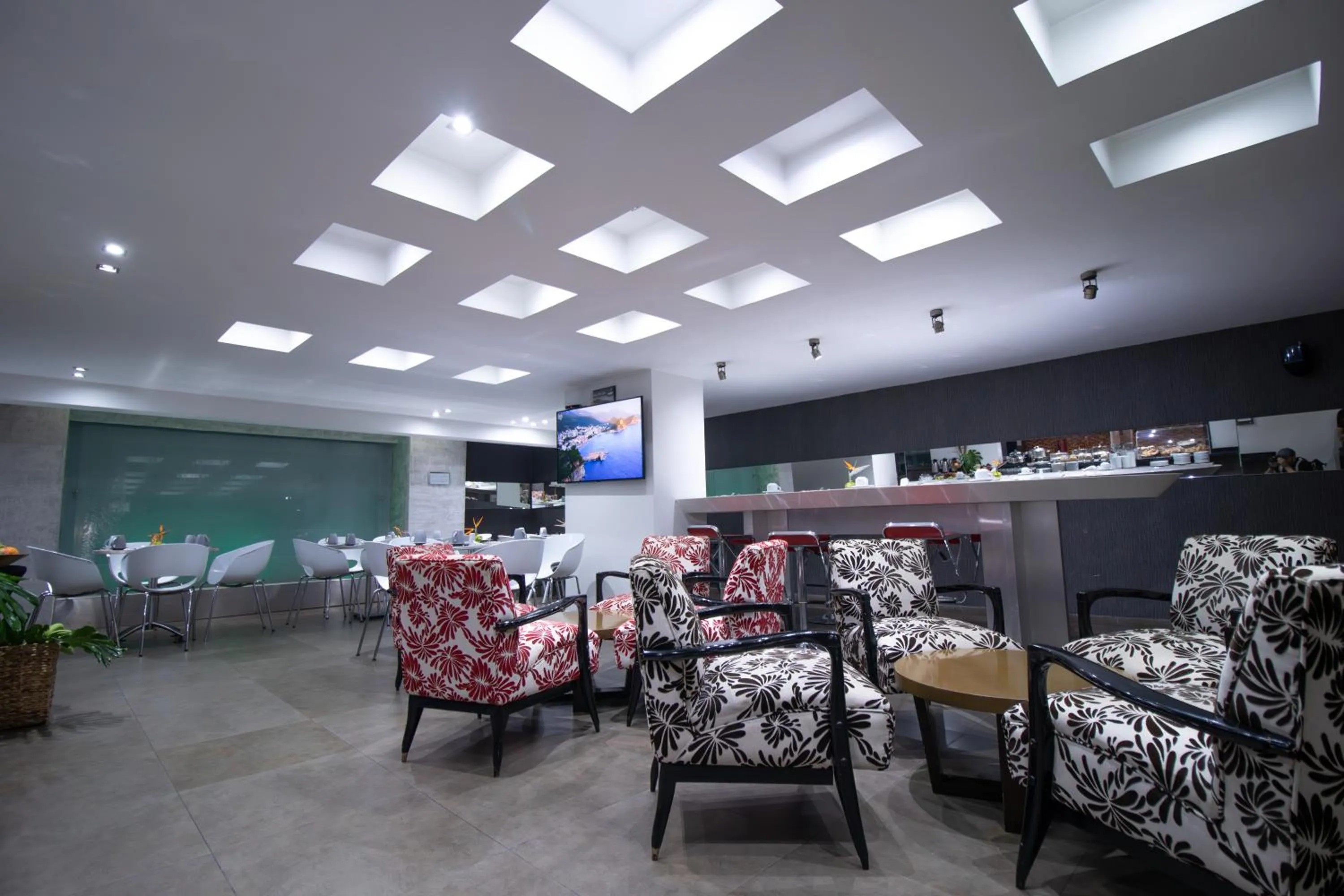 Restaurant/places to eat in San Simon Hotel Pereira By Soratama