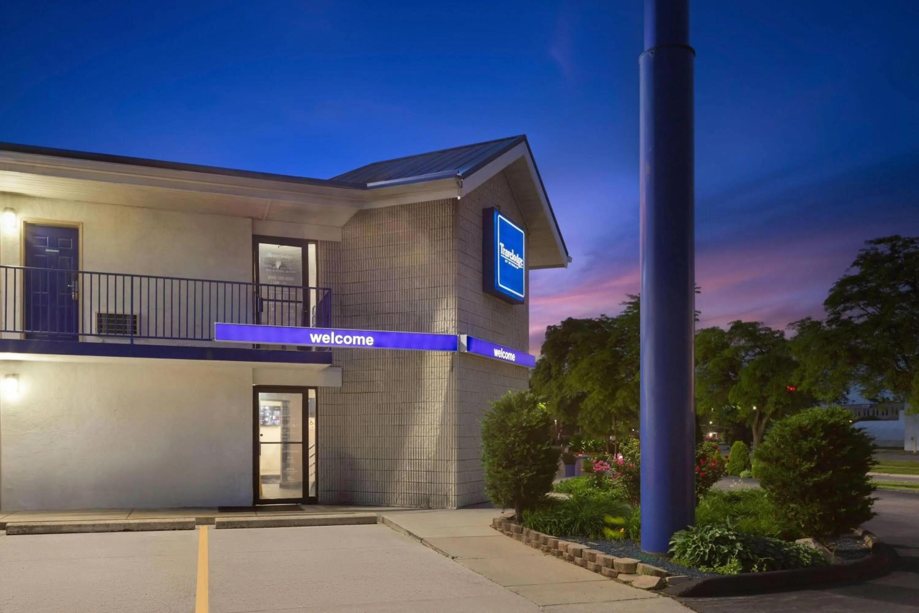 Property building in Travelodge by Wyndham Madison Heights MI
