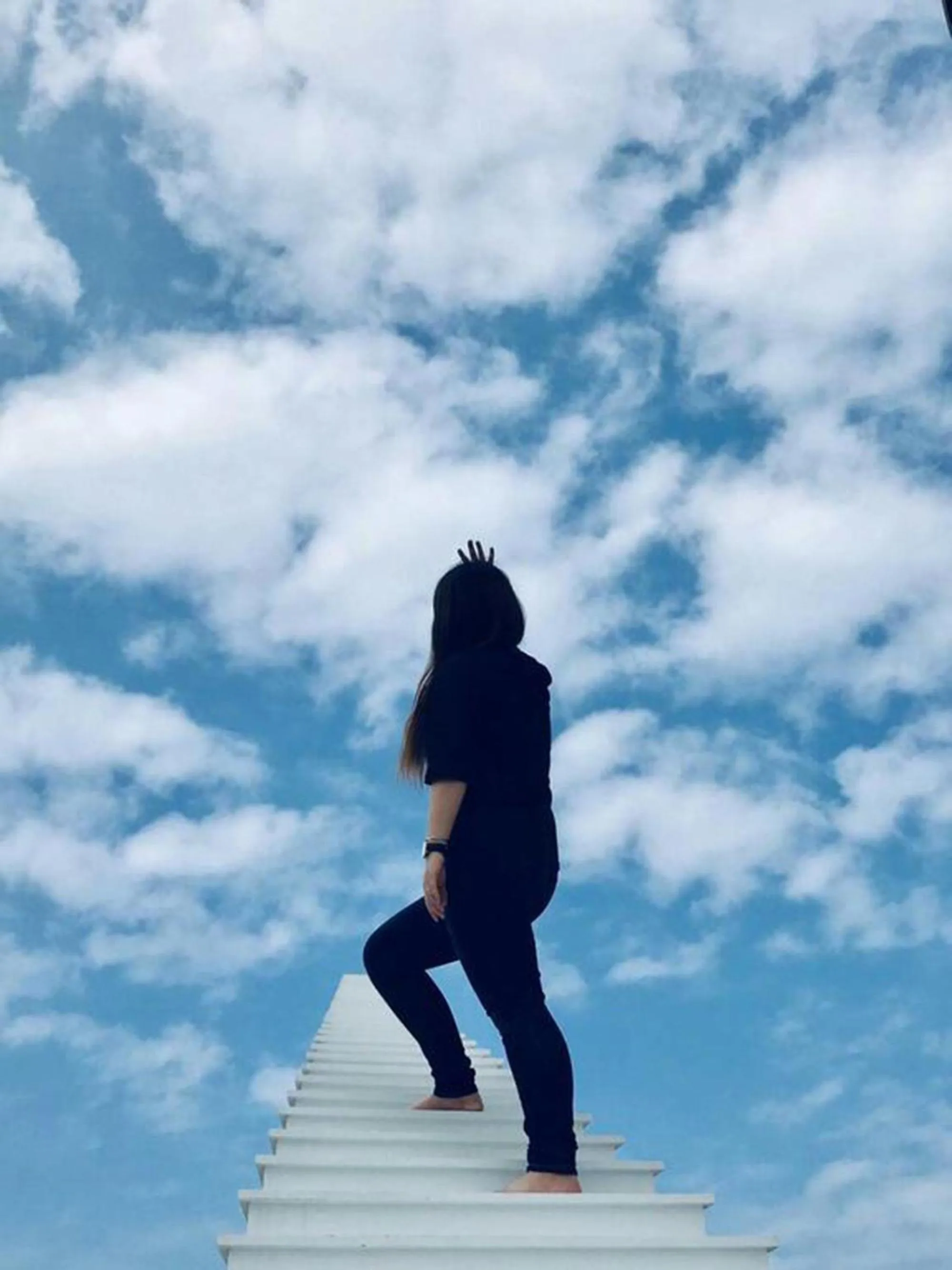 People in Chuan Cheng Castle