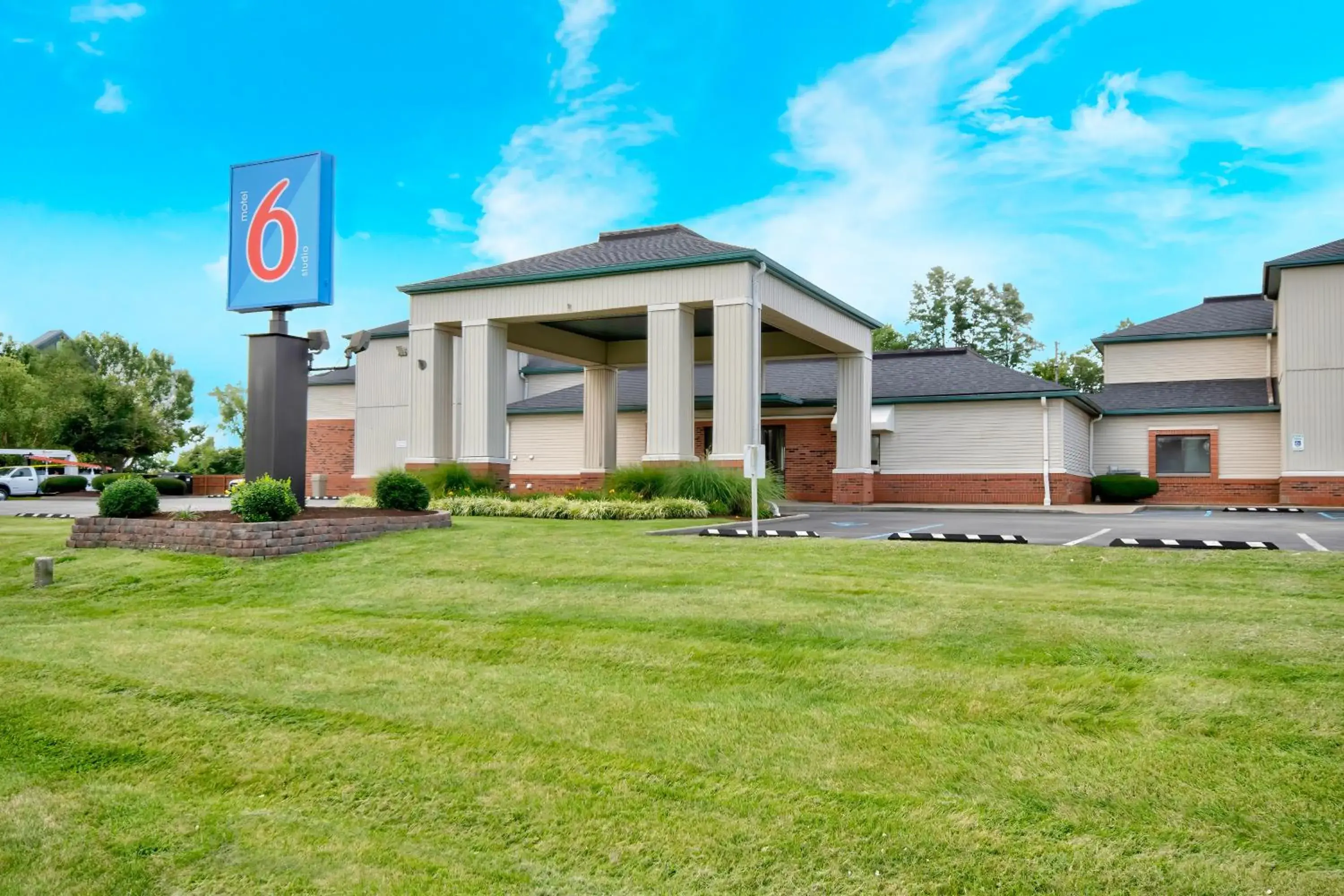 Motel 6 - Georgetown, KY - Lexington North Motel 6 - Georgetown, KY - Lexington North