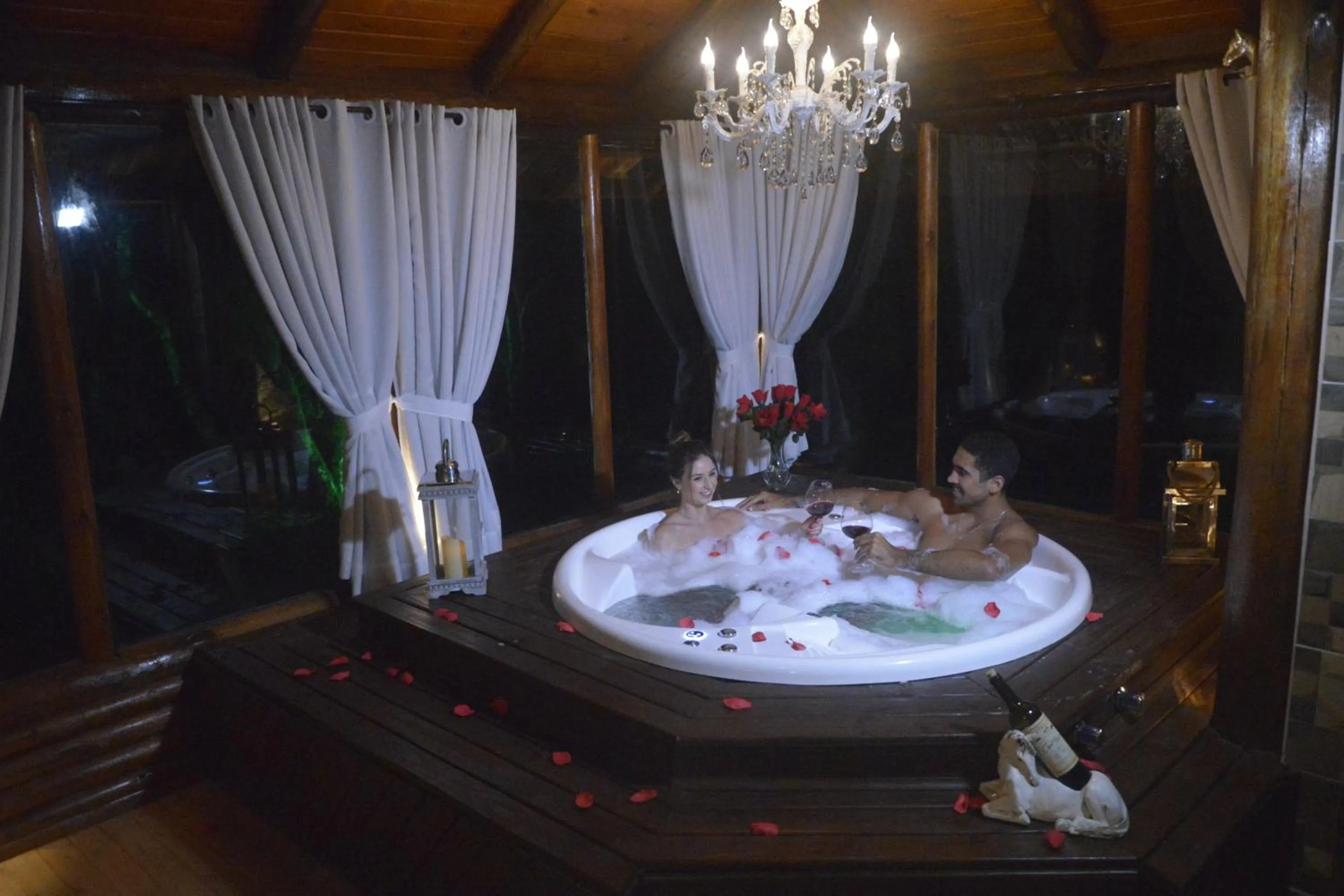 Hot Tub in Pousada Recanto dos Pôneis Rio Rufino Urubici