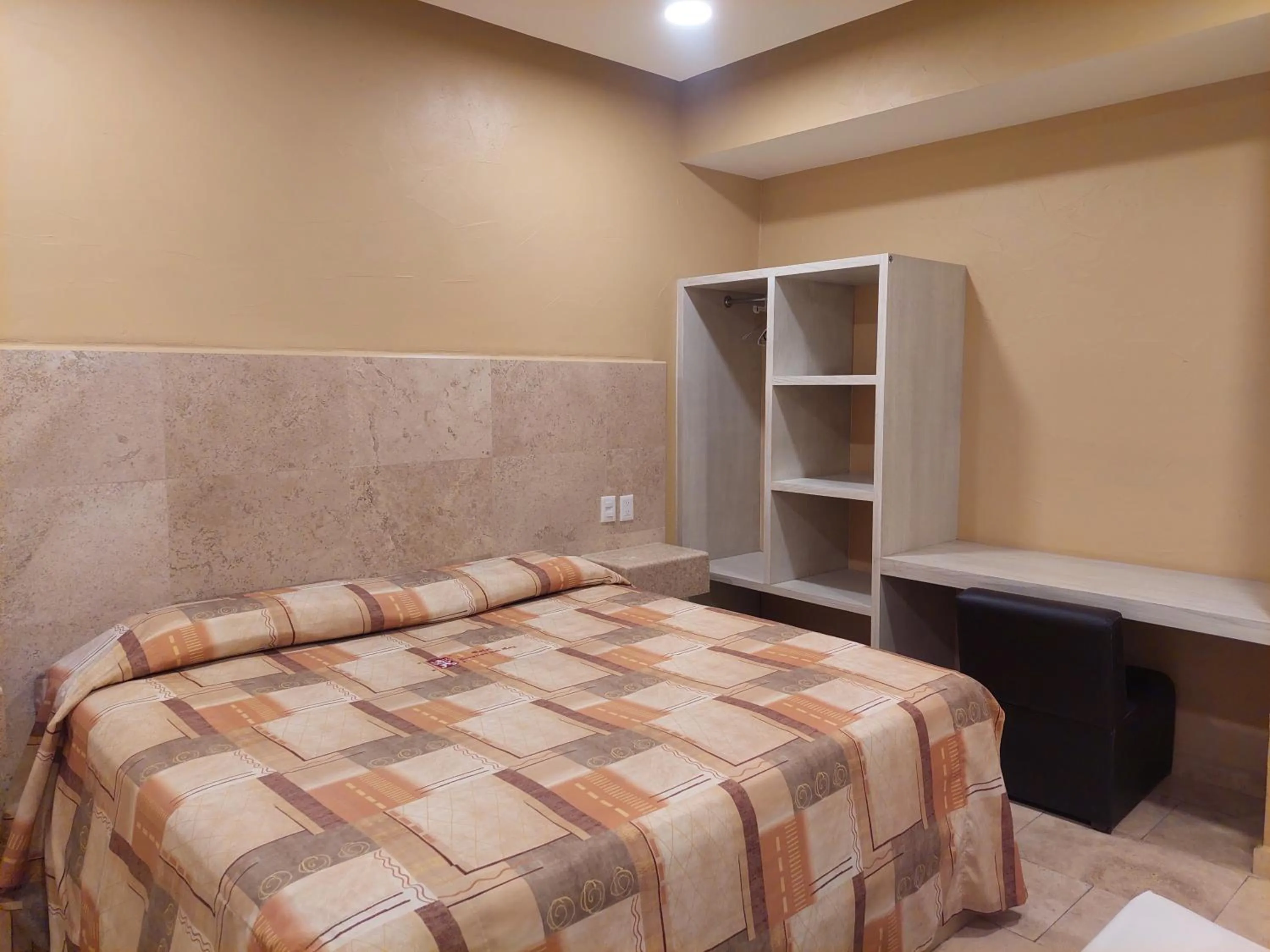 Bed in Hotel Parador del Rey