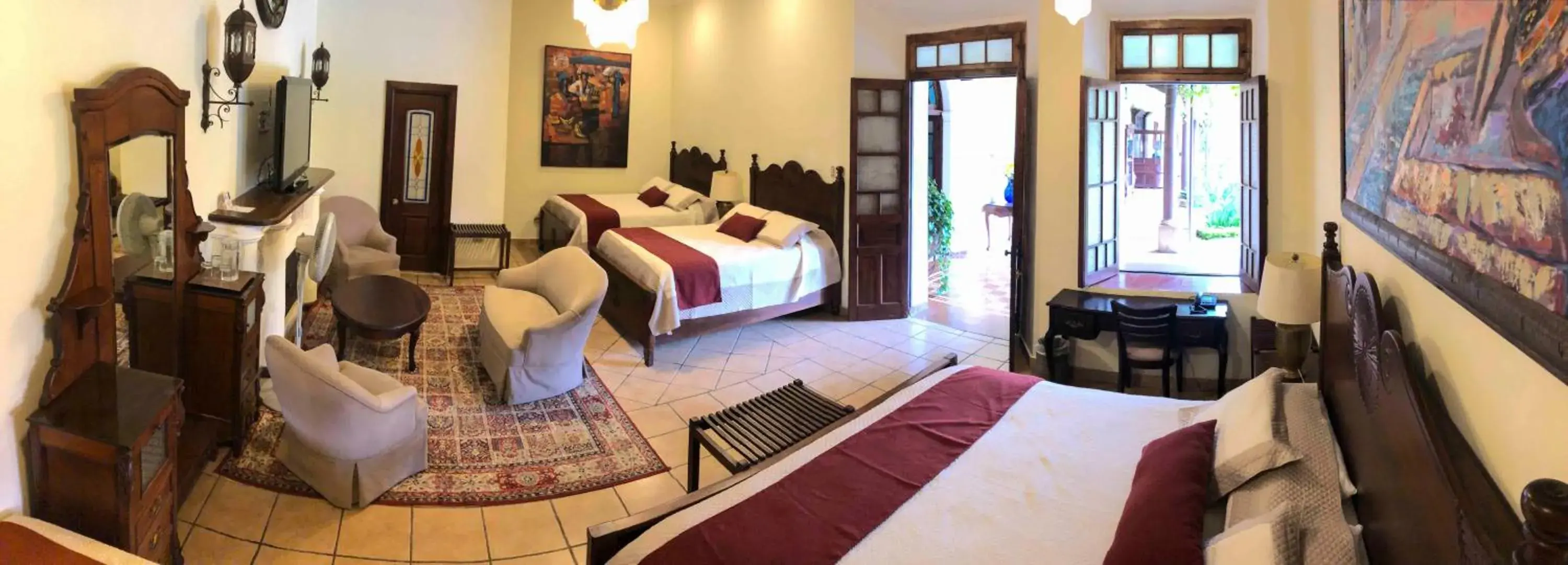 Family Suite in Hotel Aurora Family Suite in Hotel Aurora