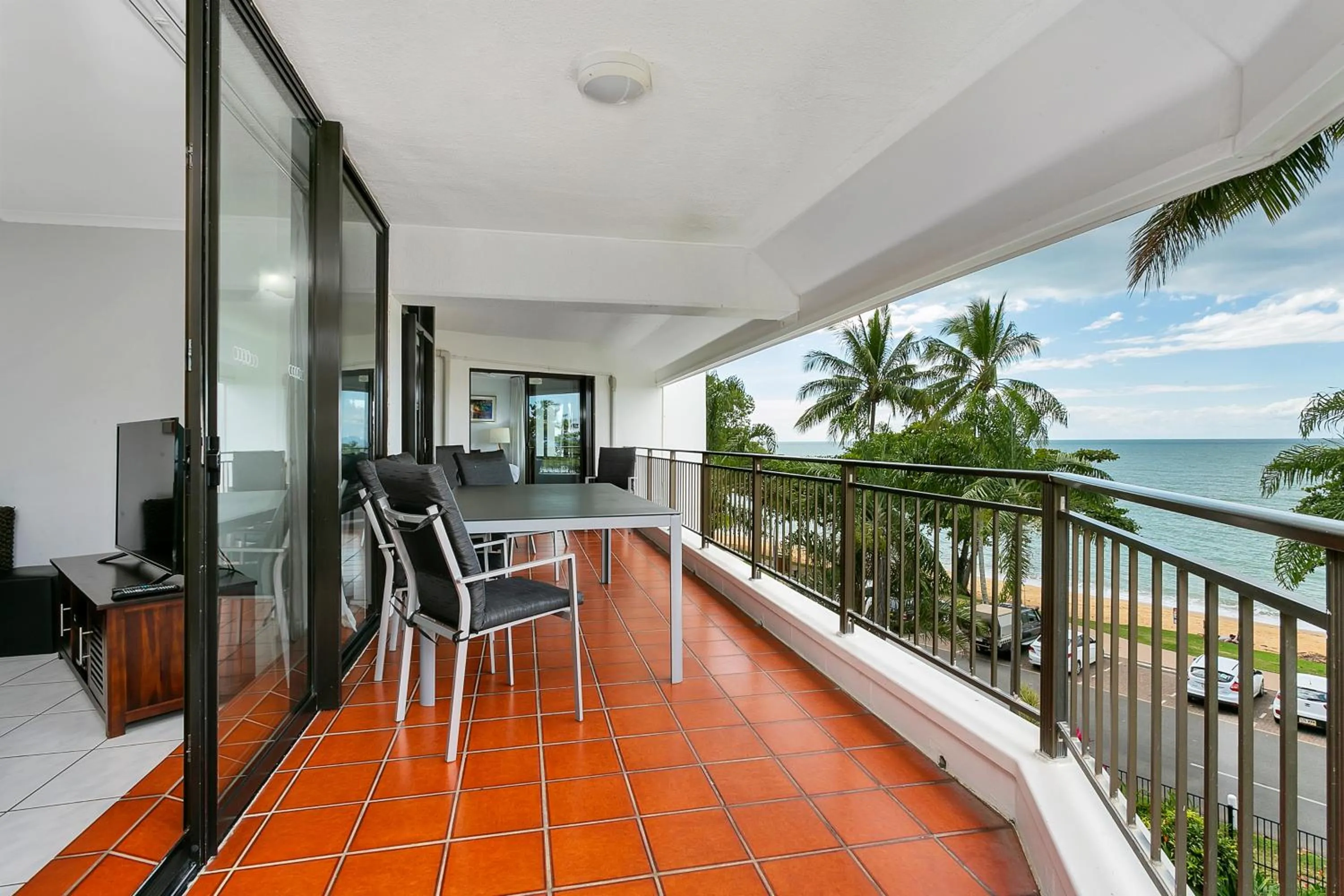 Balcony/Terrace in Roydon Beachfront Apartments