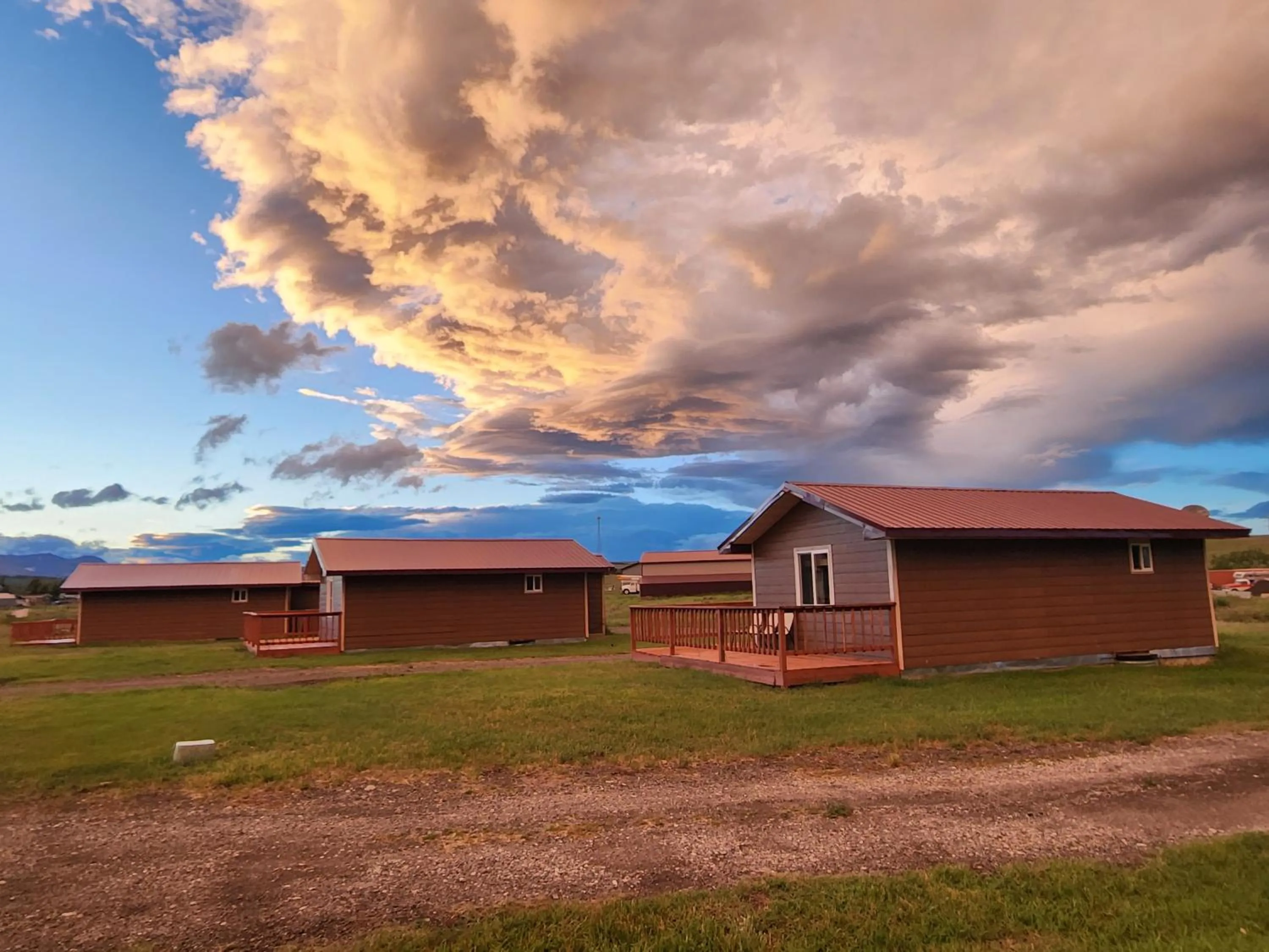 Property building in Circle R Motel