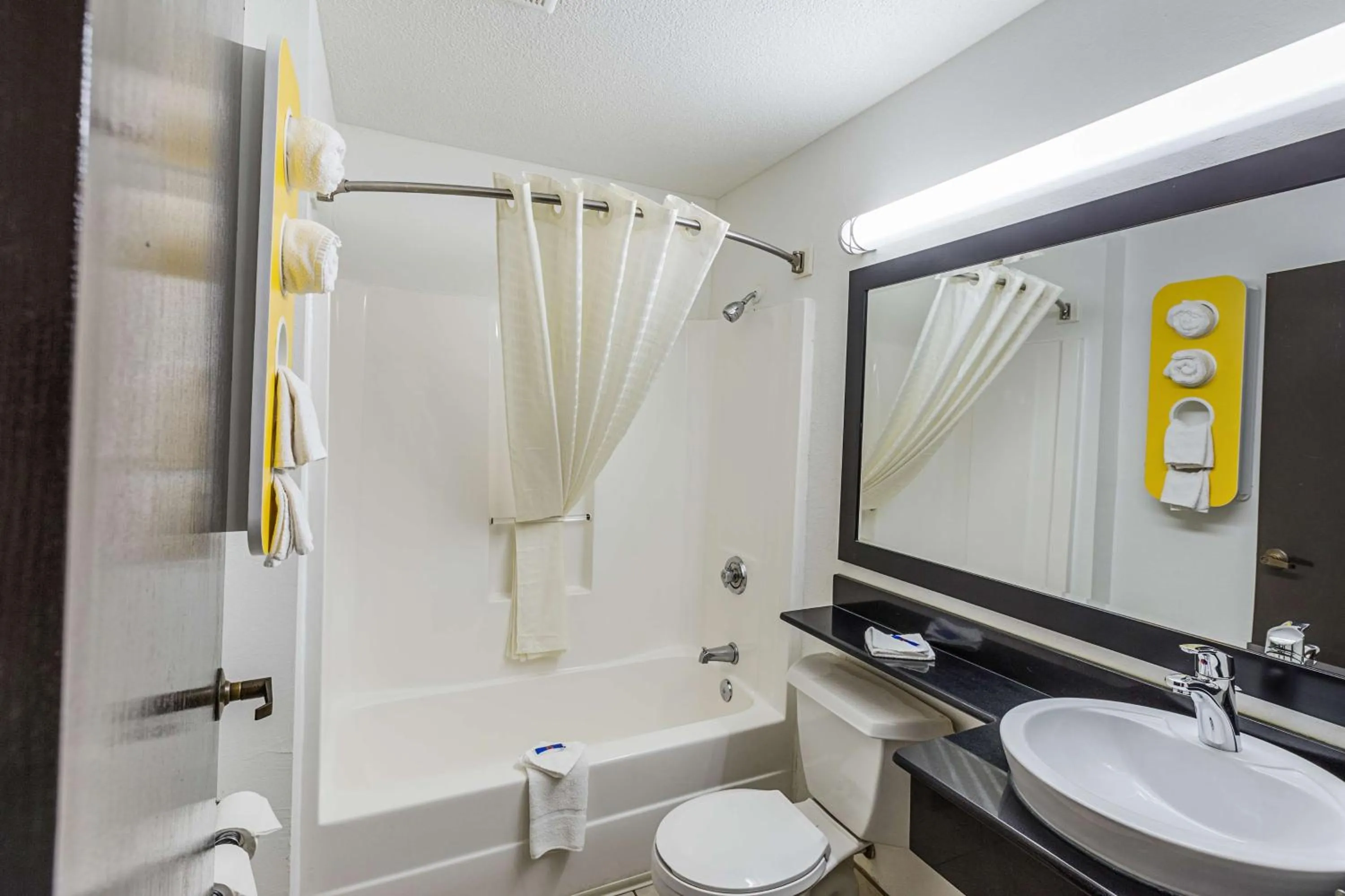Bathroom in Motel 6-Simpsonville, SC - Greenville