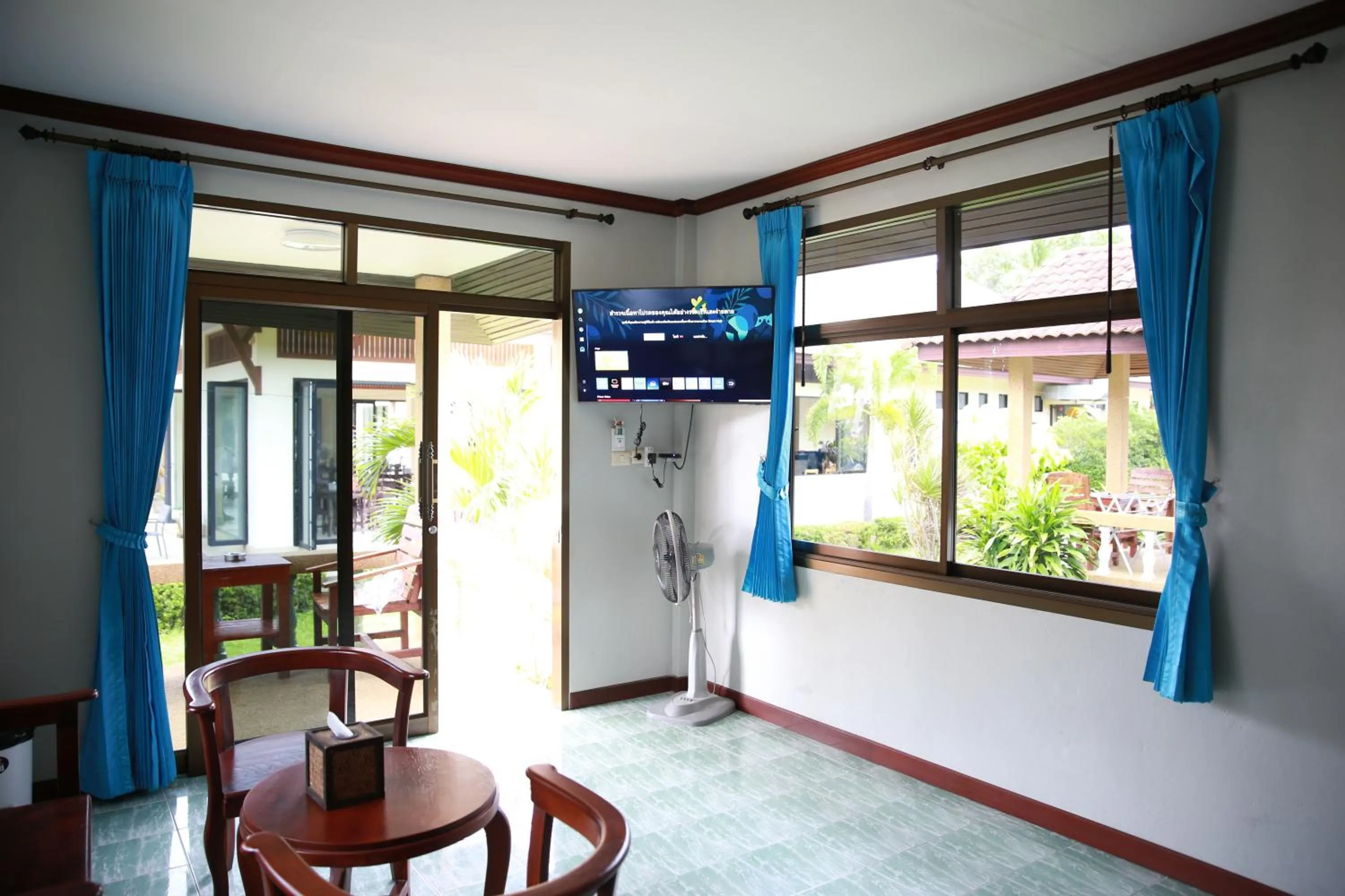 TV and multimedia in Shangrilah Bungalow