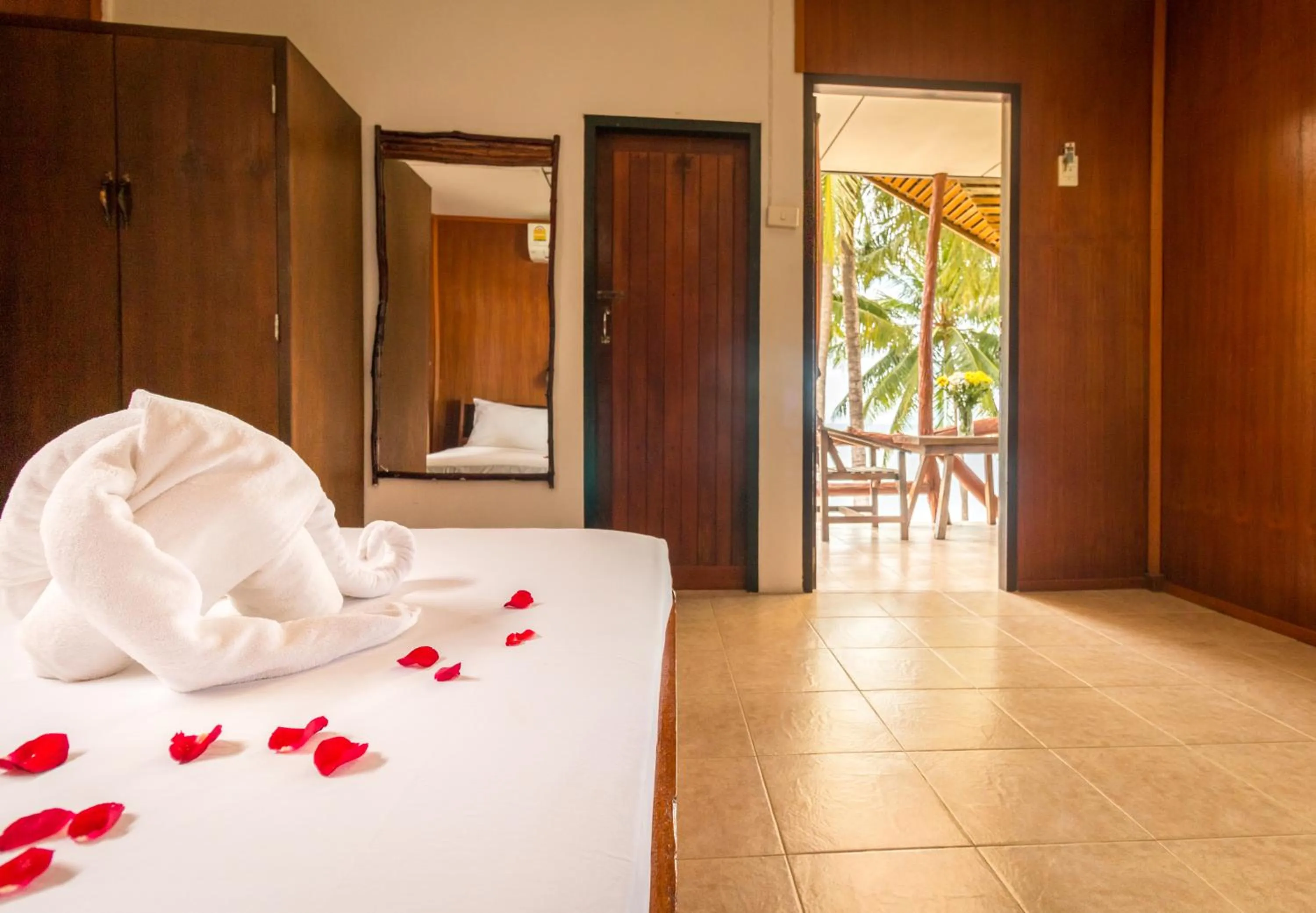 Bed in Shangrilah Bungalow