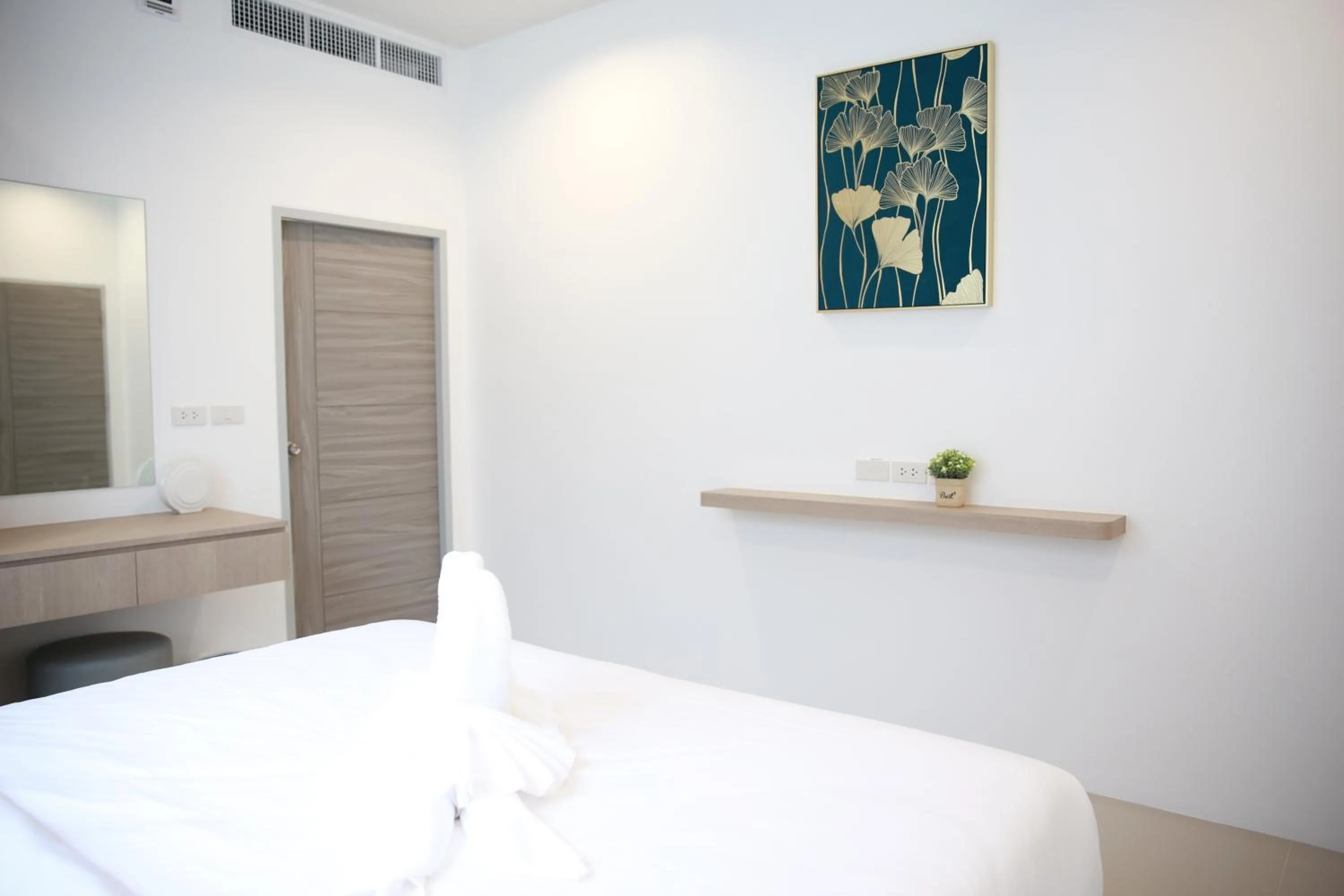 Bedroom, Bed in Shangrilah Bungalow