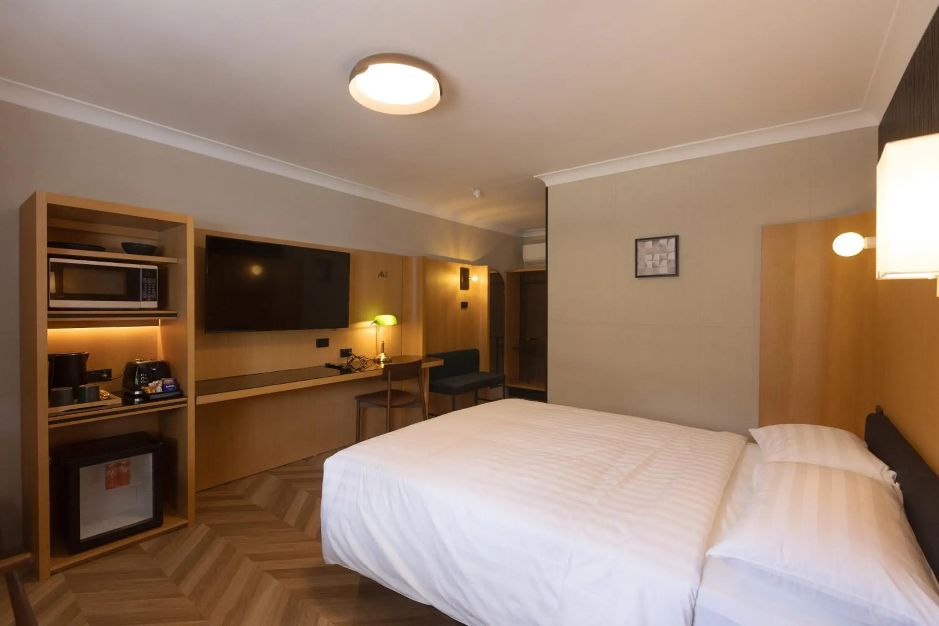 Deluxe Queen Room in Mu S Boutique Motel "Matthew Flinders" Deluxe Queen Room in Mu S Boutique Motel "Matthew Flinders"