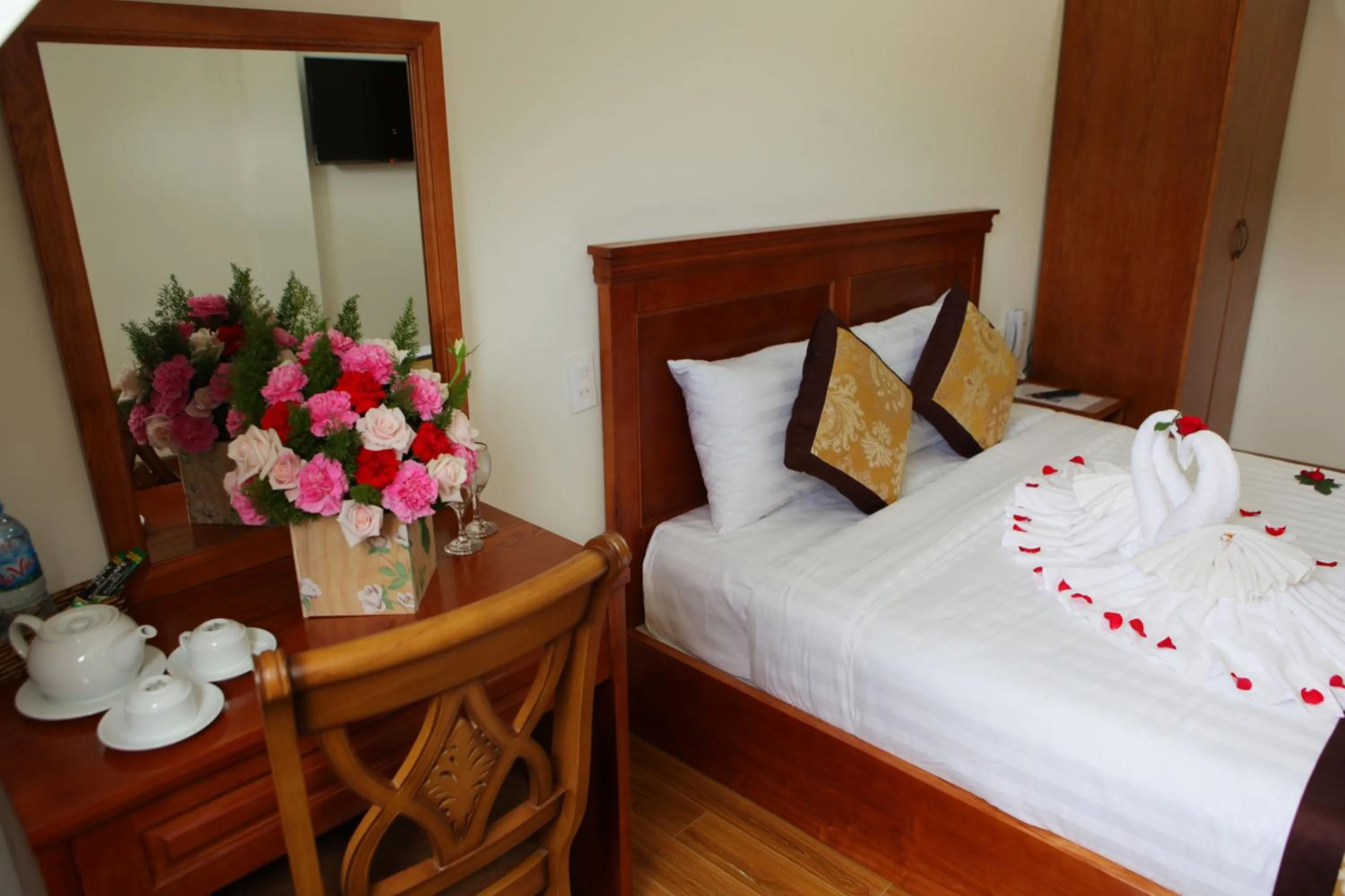 Bed in Hồng Tùng Hotel
