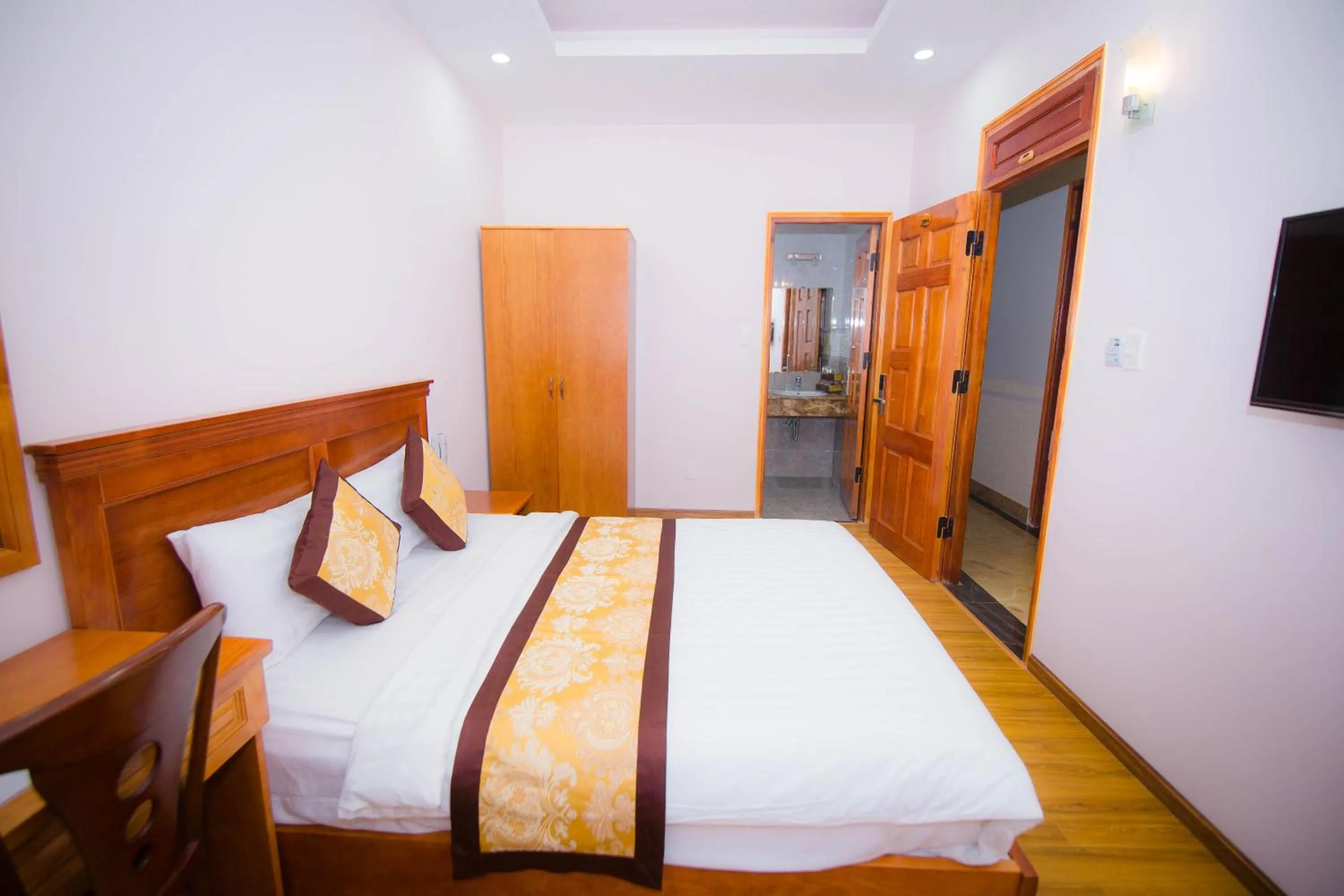 Bed in Hồng Tùng Hotel