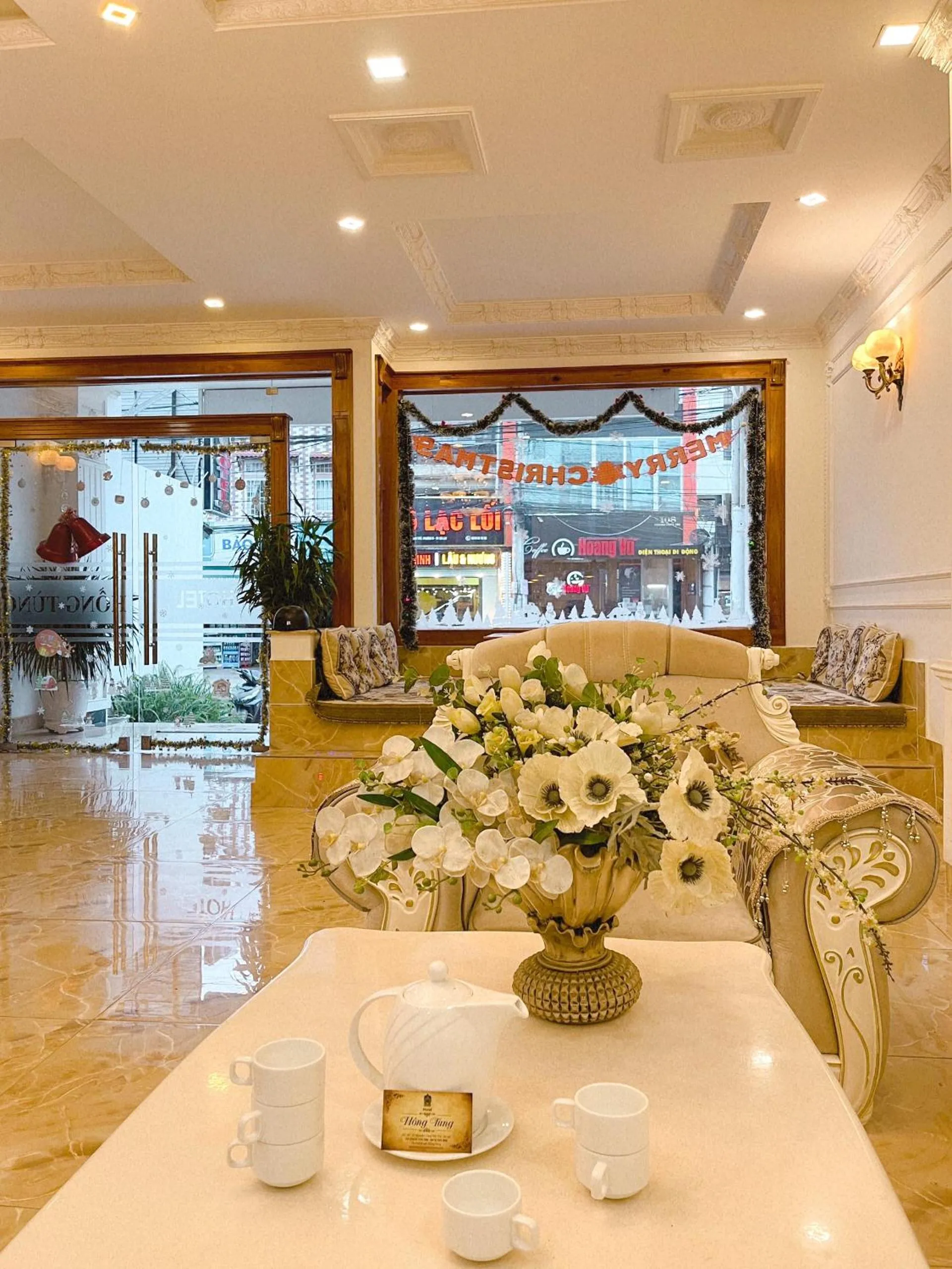 Hồng Tùng Hotel