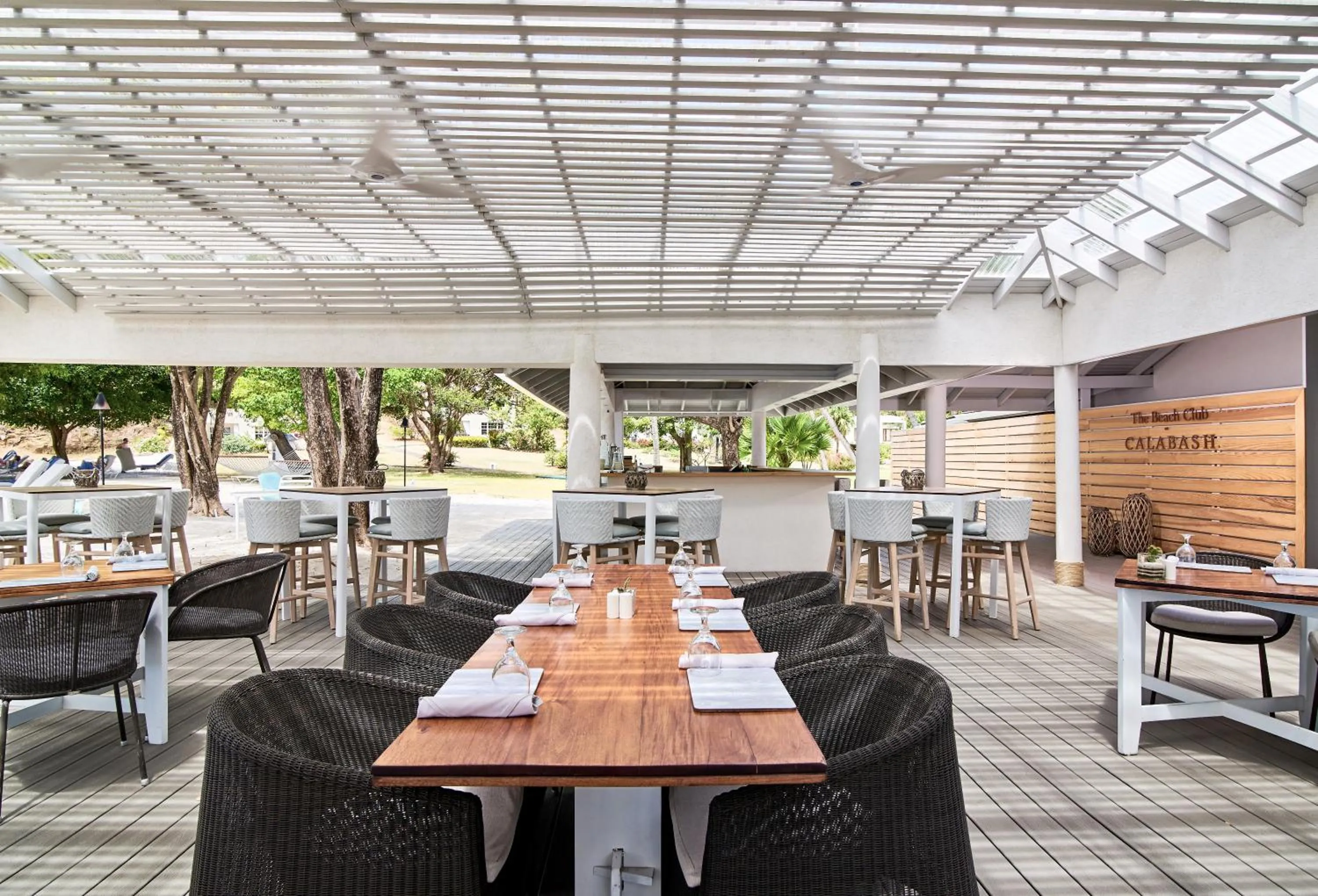 Restaurant/places to eat in Calabash Hotel