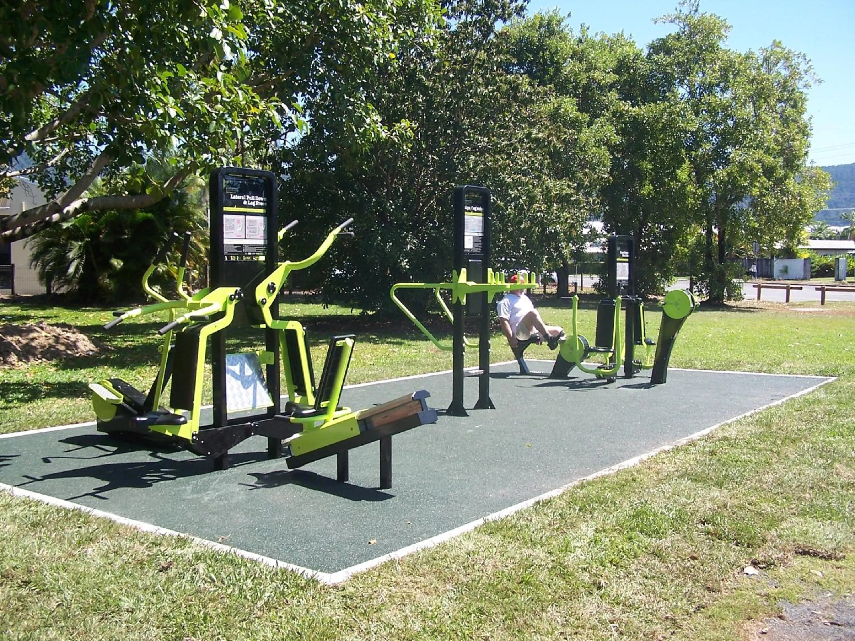 Fitness centre/facilities in Beachfront Apartments on Trinity Beach