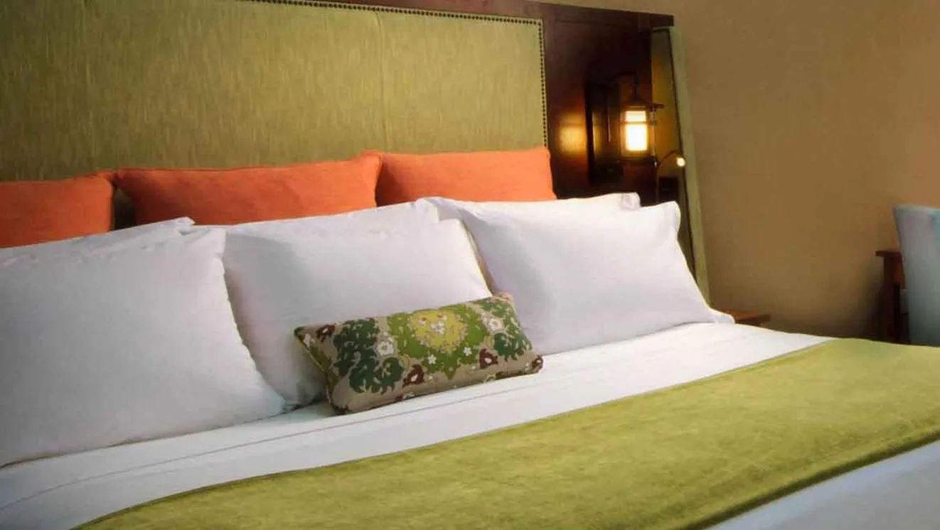 Photo of the whole room, Bed in The Omni Grove Park Inn & Spa - Asheville