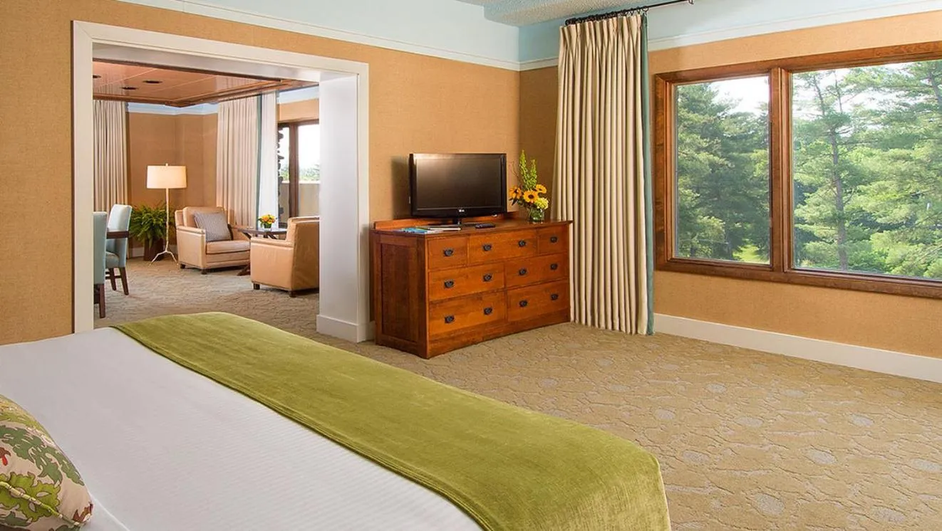 Photo of the whole room, Bed in The Omni Grove Park Inn & Spa - Asheville