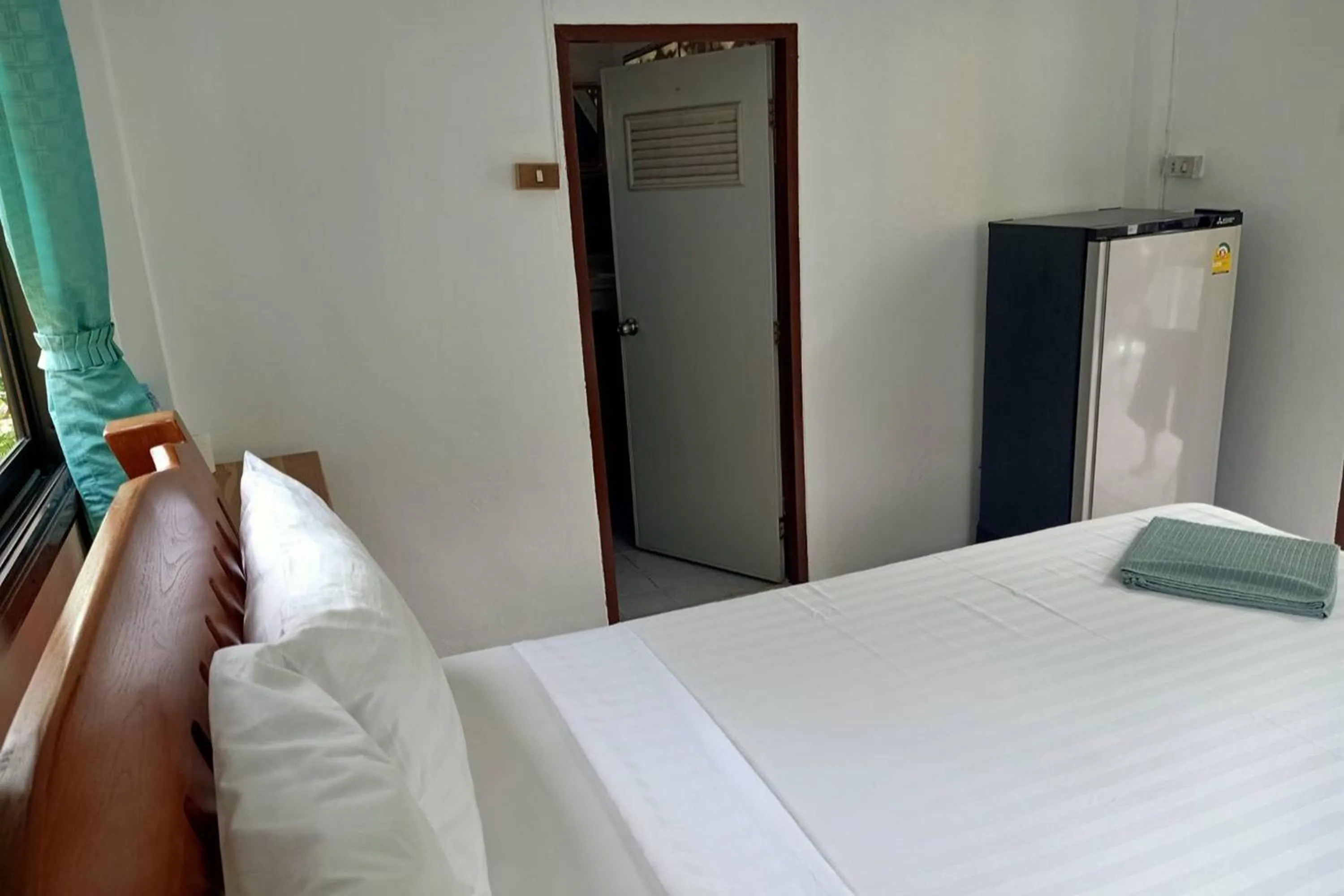 Bedroom, Bed in Palm Point Village