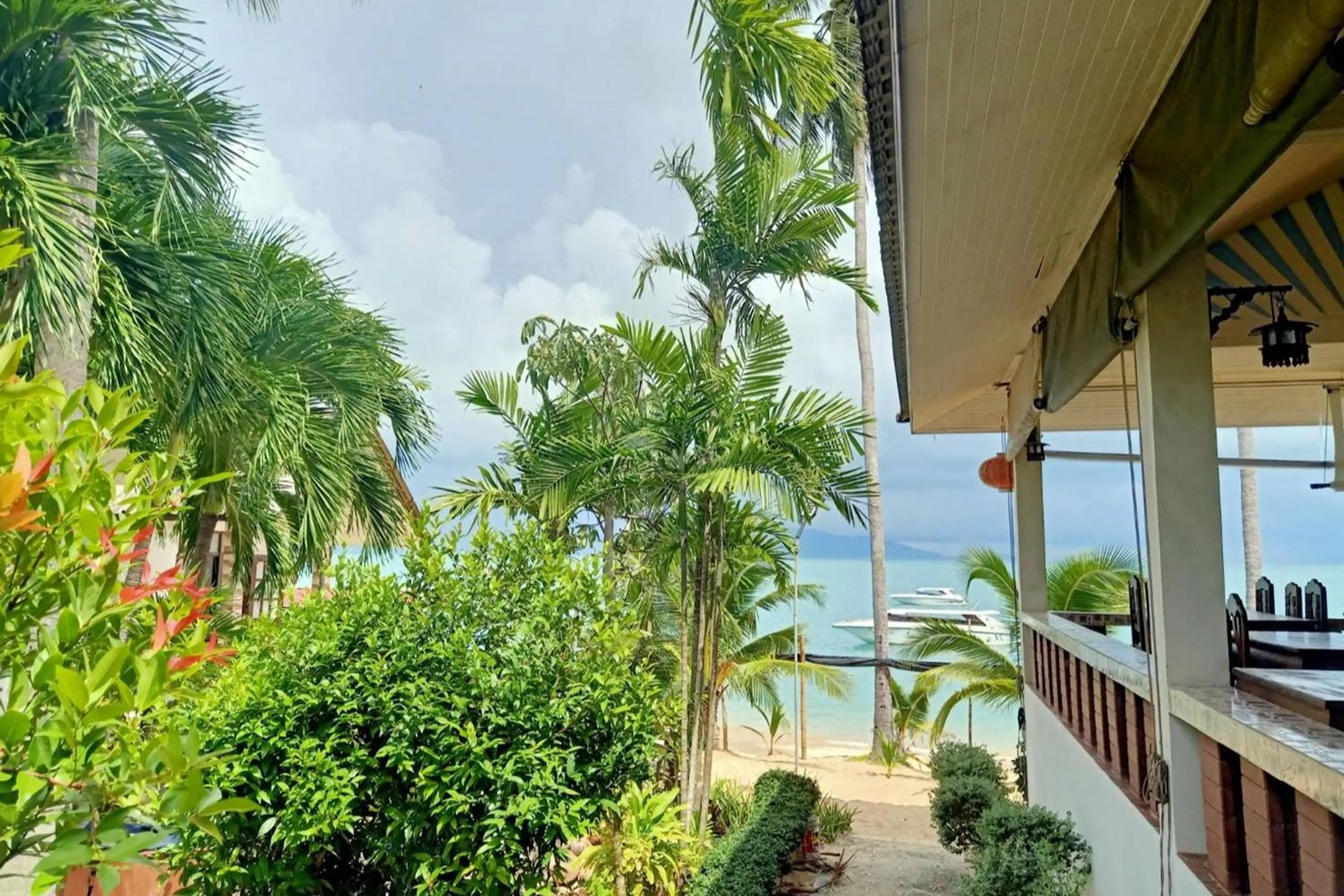 Property building in Palm Point Village