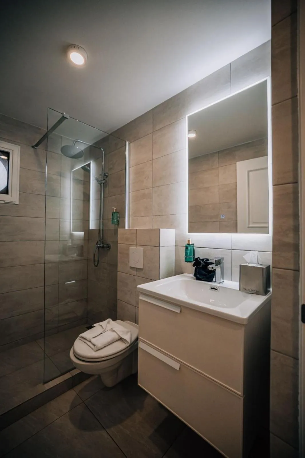 The Bellafonte - Luxury Oceanfront Hotel