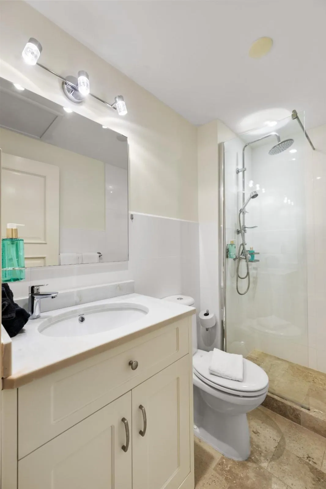 The Bellafonte - Luxury Oceanfront Hotel