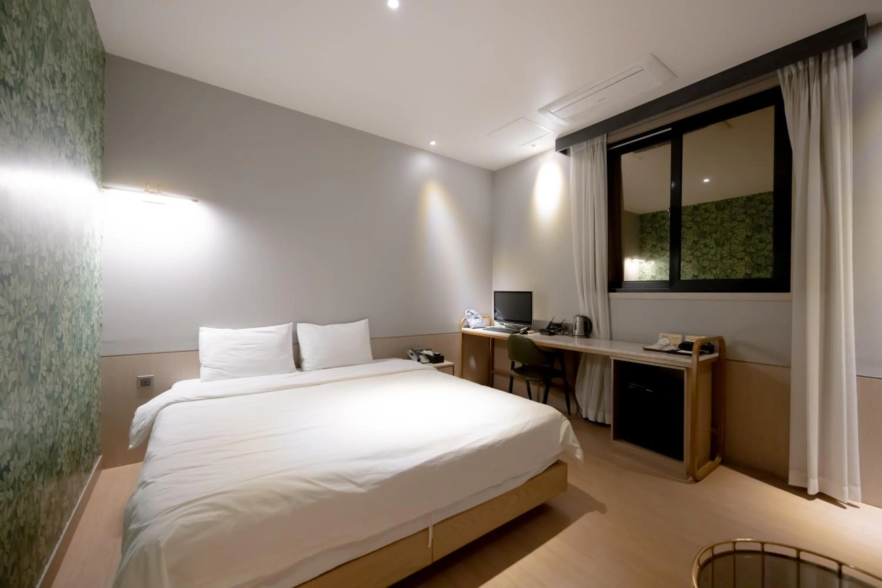 Bedroom, Bed in Hound Hotel Seomyeon-Beomcheon