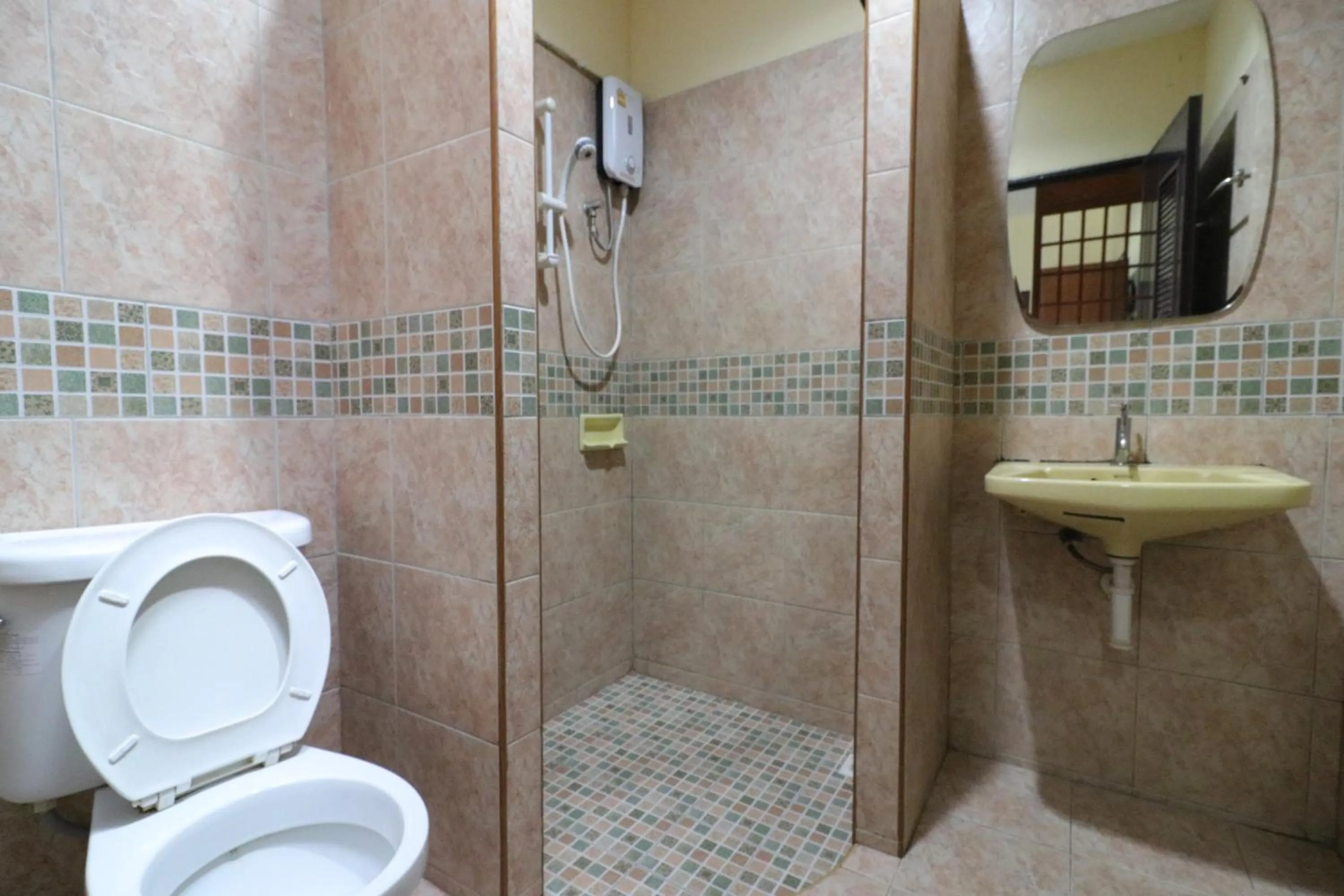 Shower in Baan Nat The Village