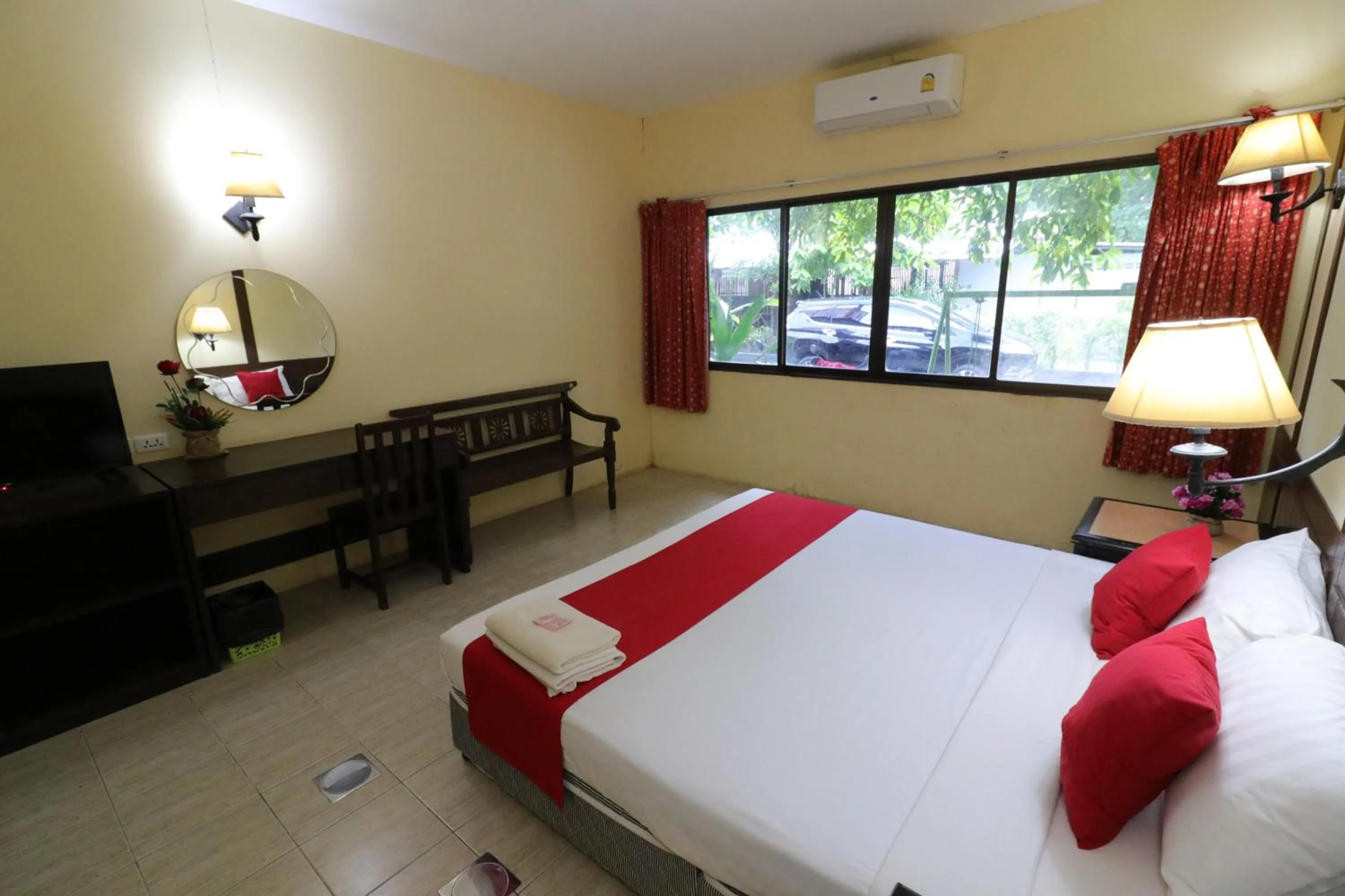 Bed in Baan Nat The Village