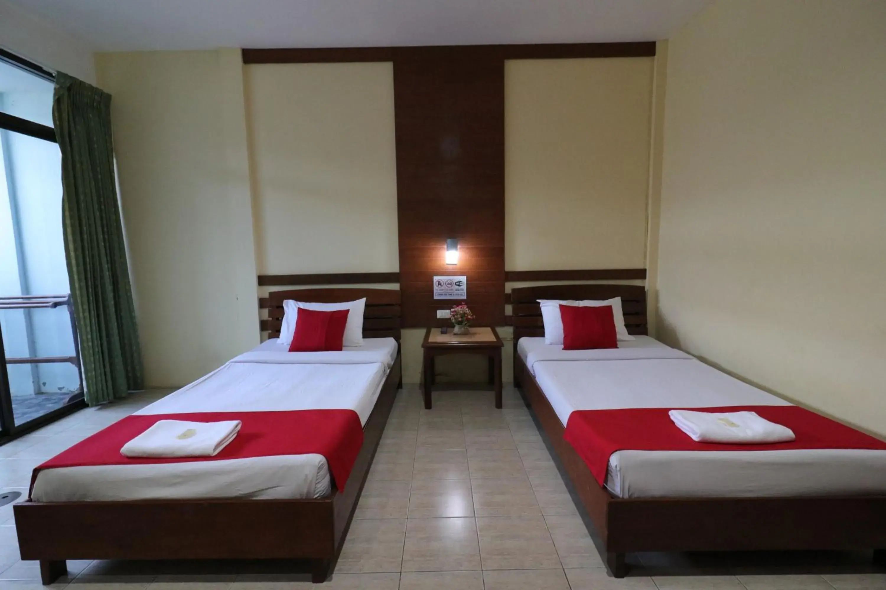 Deluxe Twin Room in Baan Nat The Village SHA Certified Deluxe Twin Room in Baan Nat The Village SHA Certified