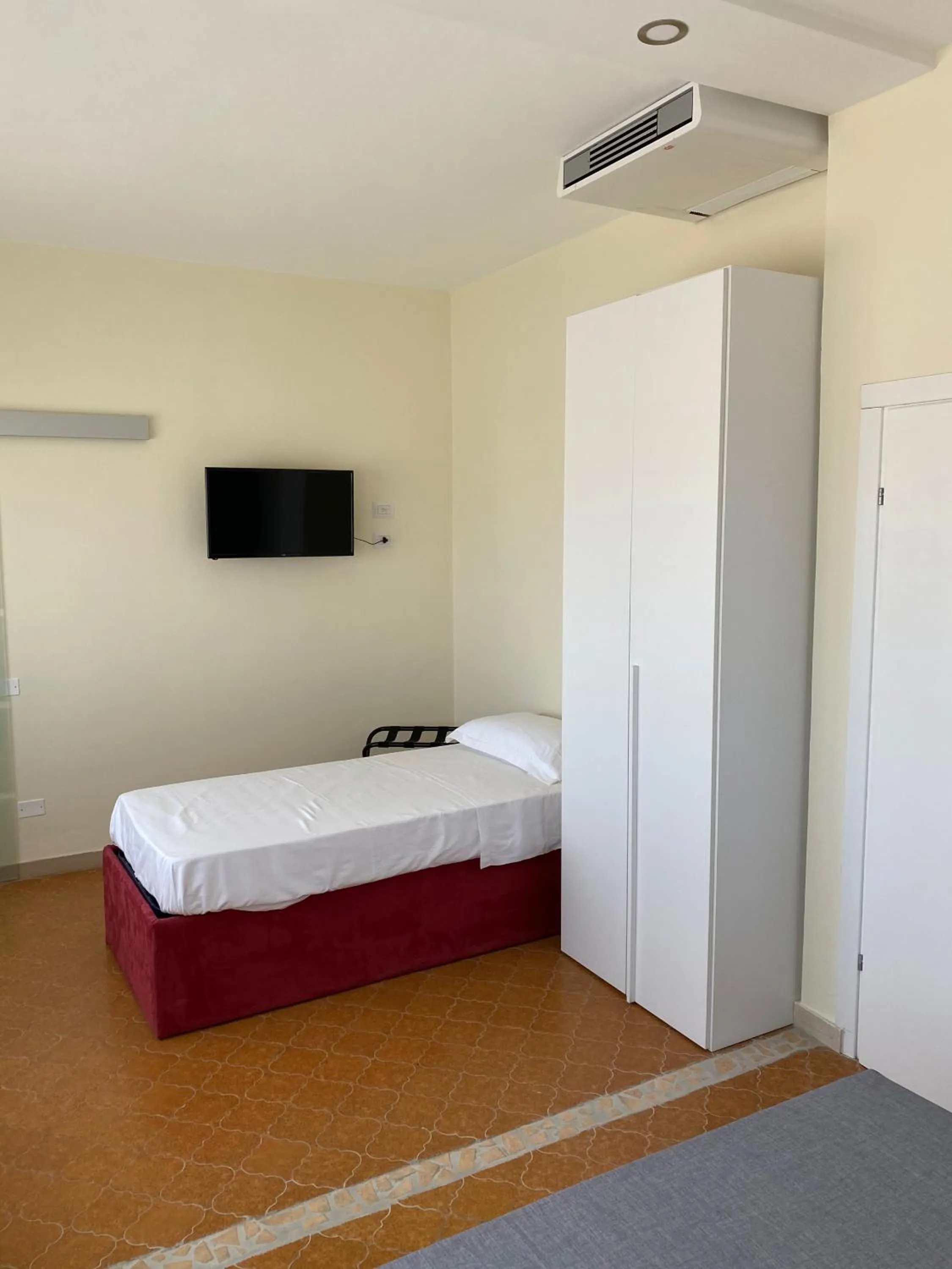 Bed in Acquaviva Experience B&B