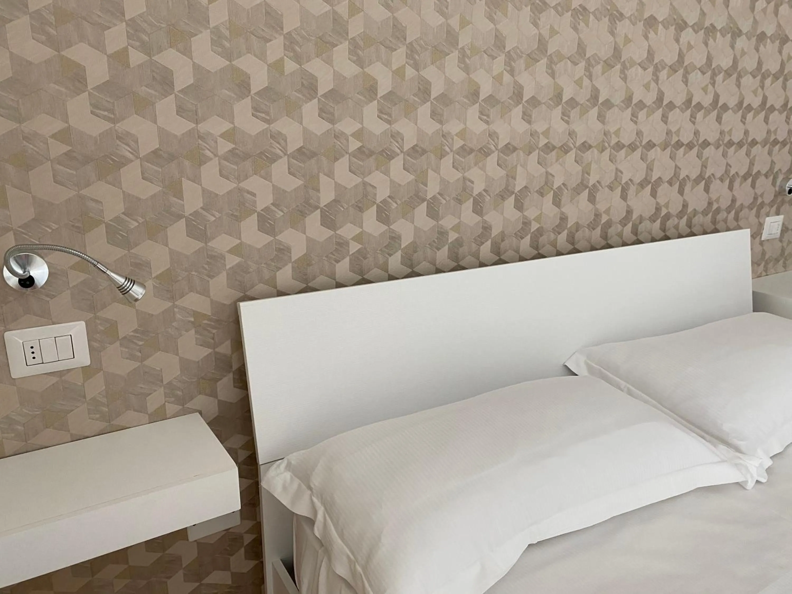 Bed in Acquaviva Experience B&B