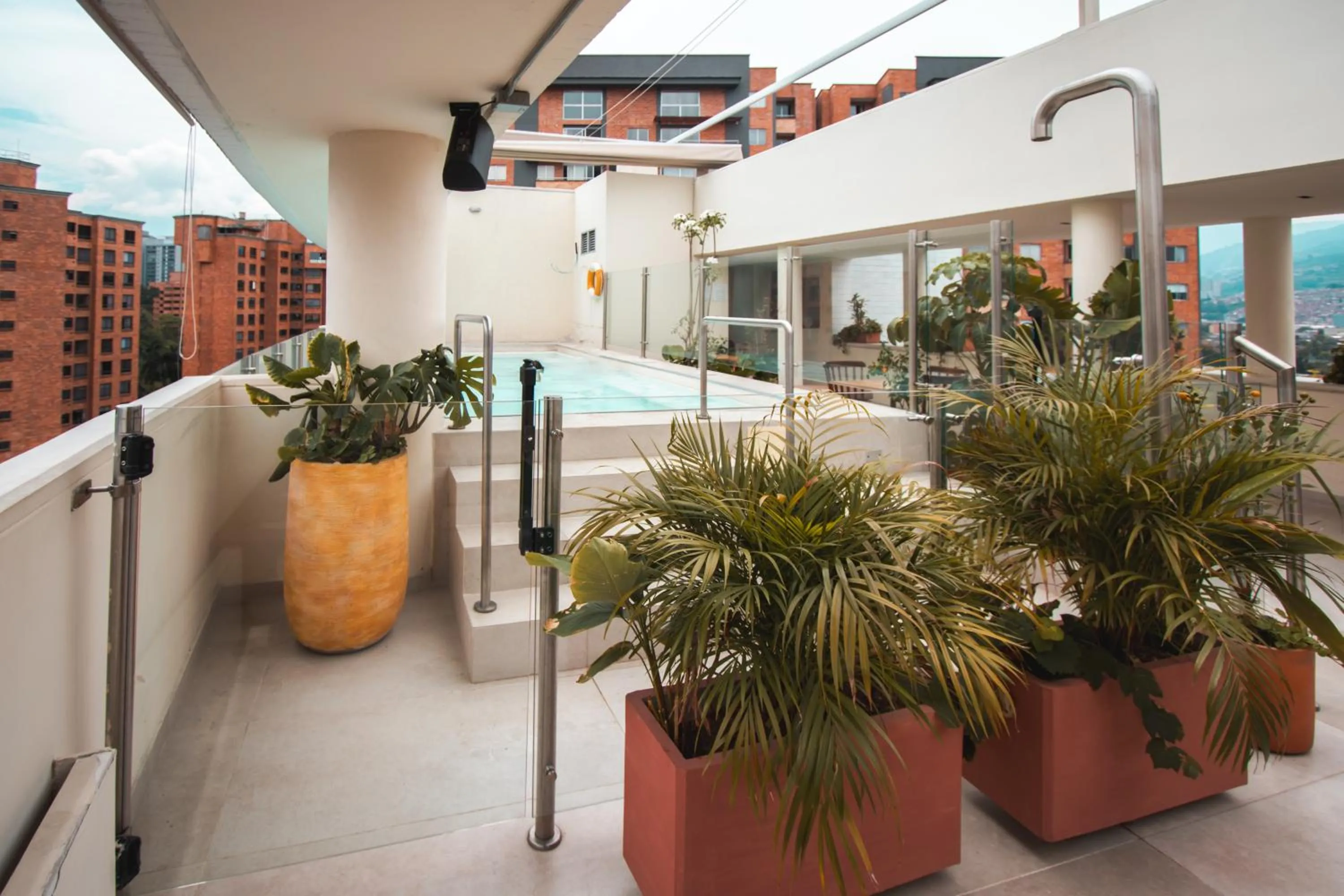 Hot Tub in Sites Hotel