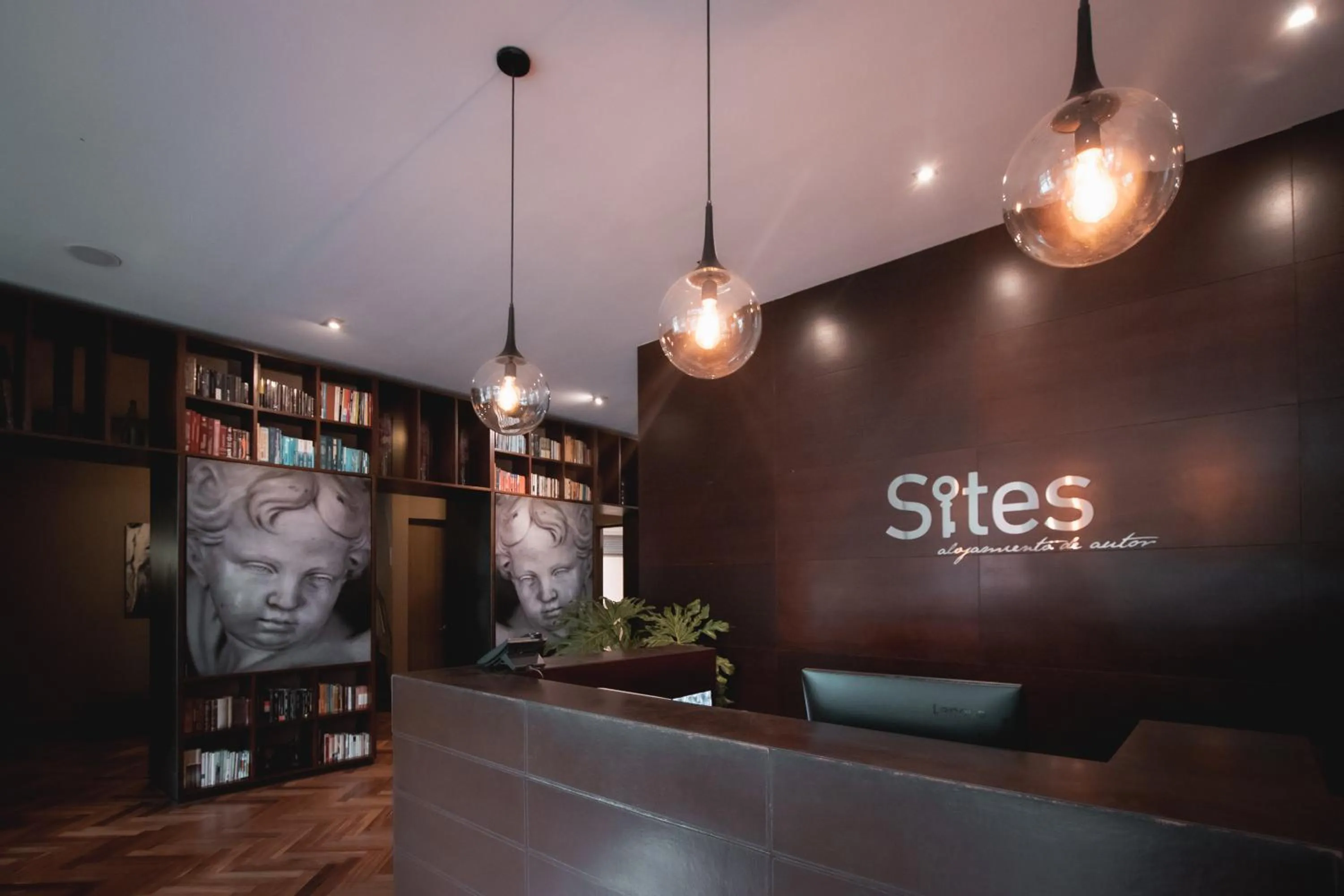 Facade/entrance in Sites Hotel