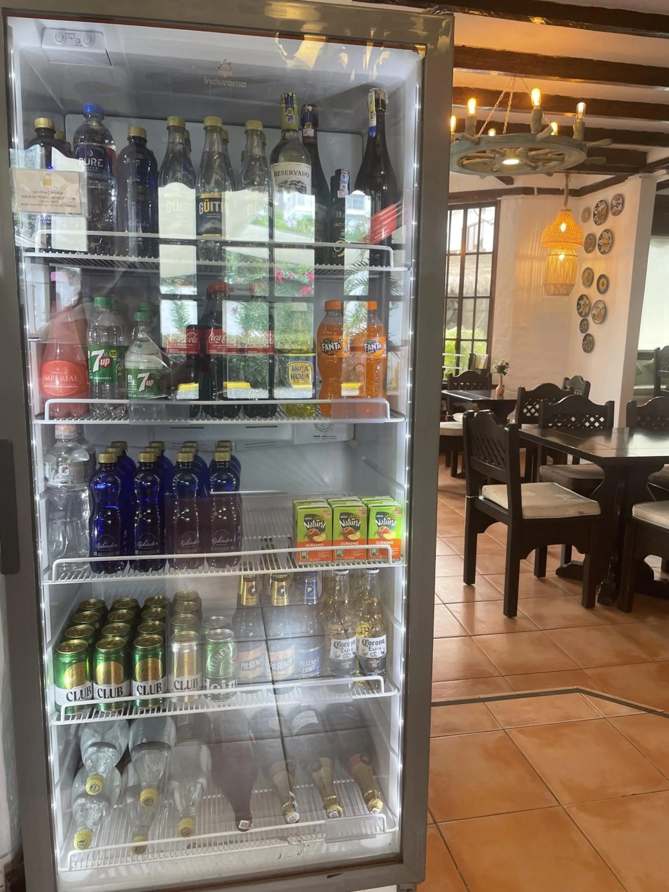 Hosteria Punta Blanca