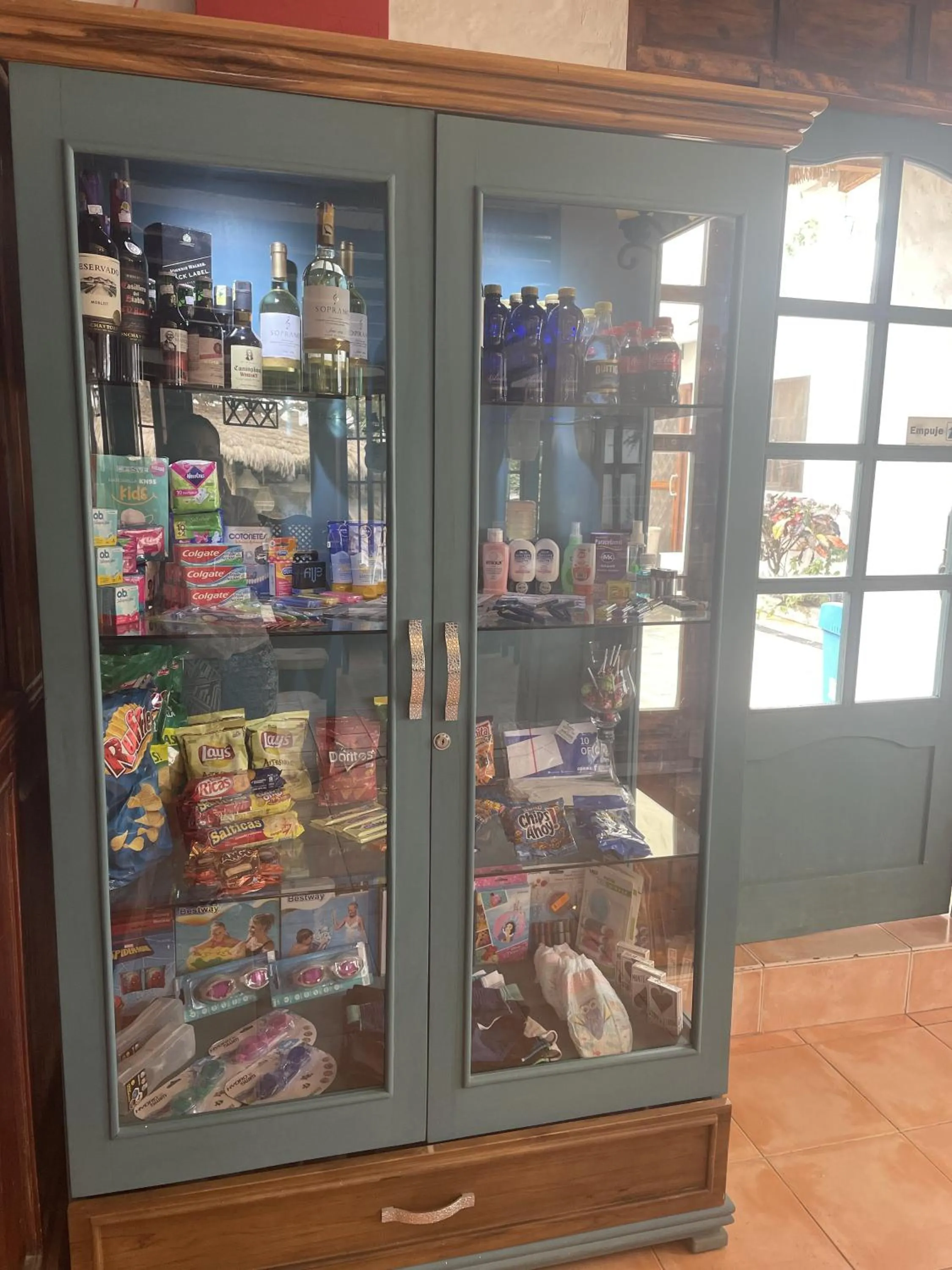 Hosteria Punta Blanca