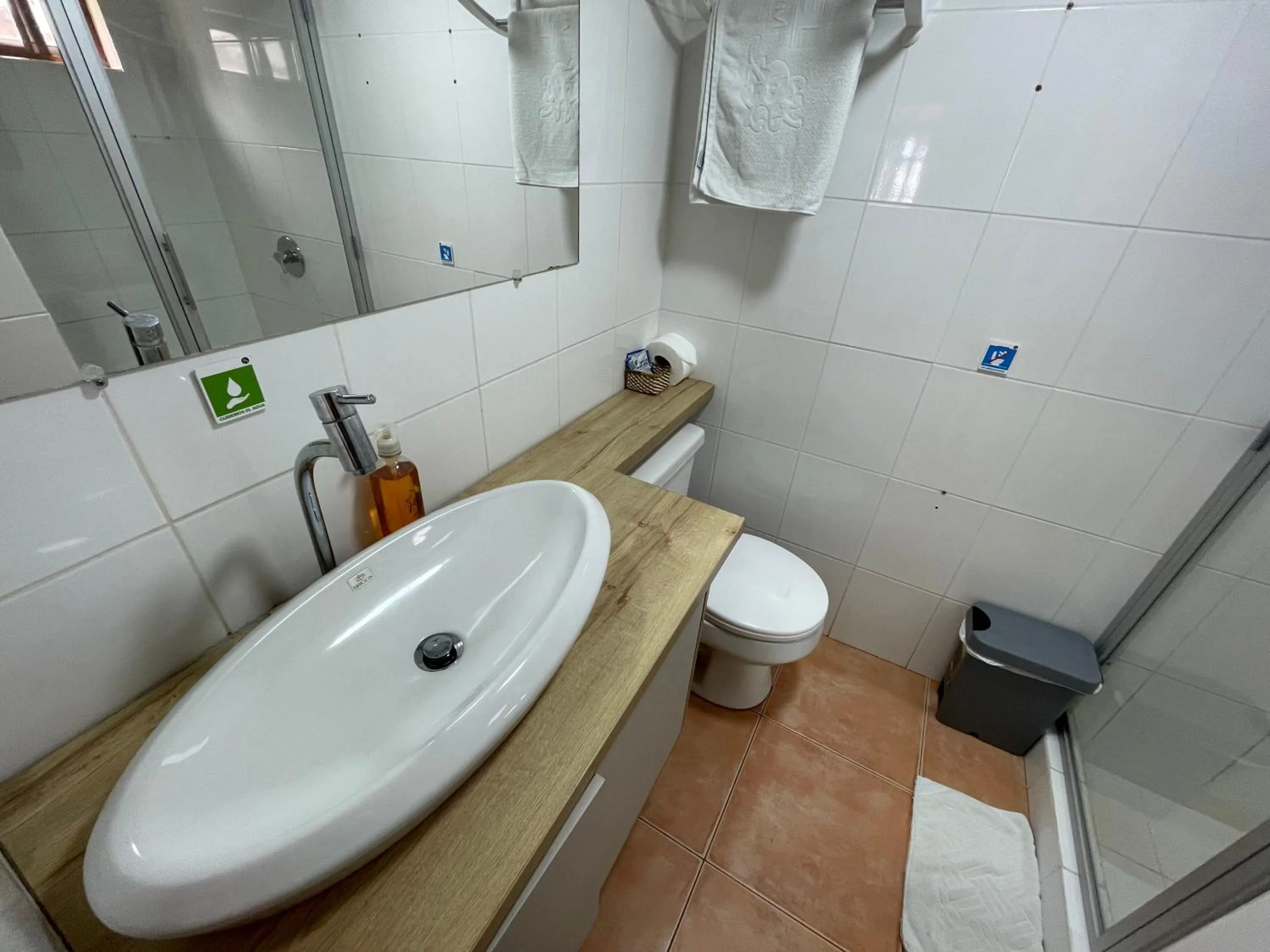 Hosteria Punta Blanca