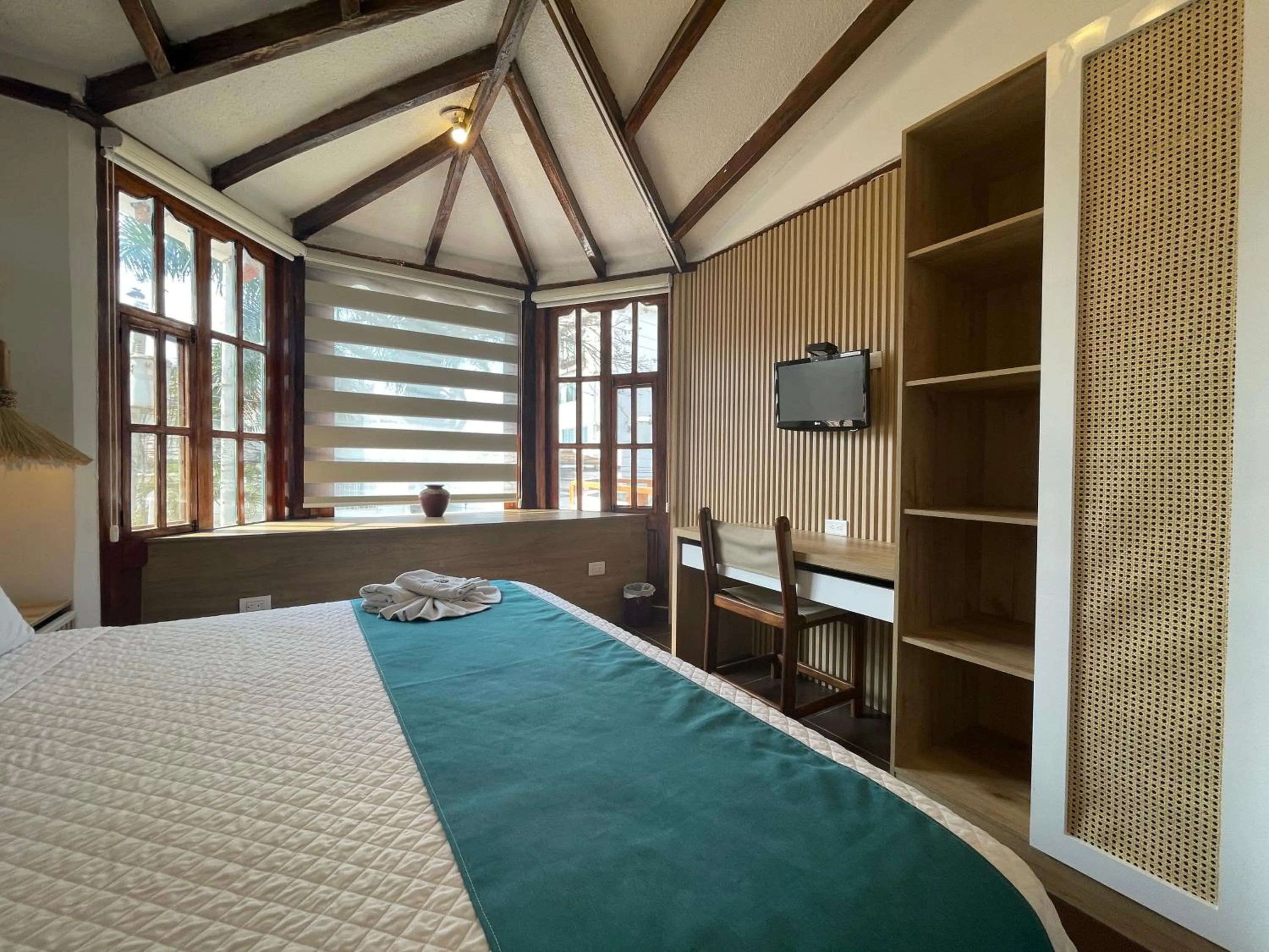 Bedroom, Bed in Hosteria Punta Blanca