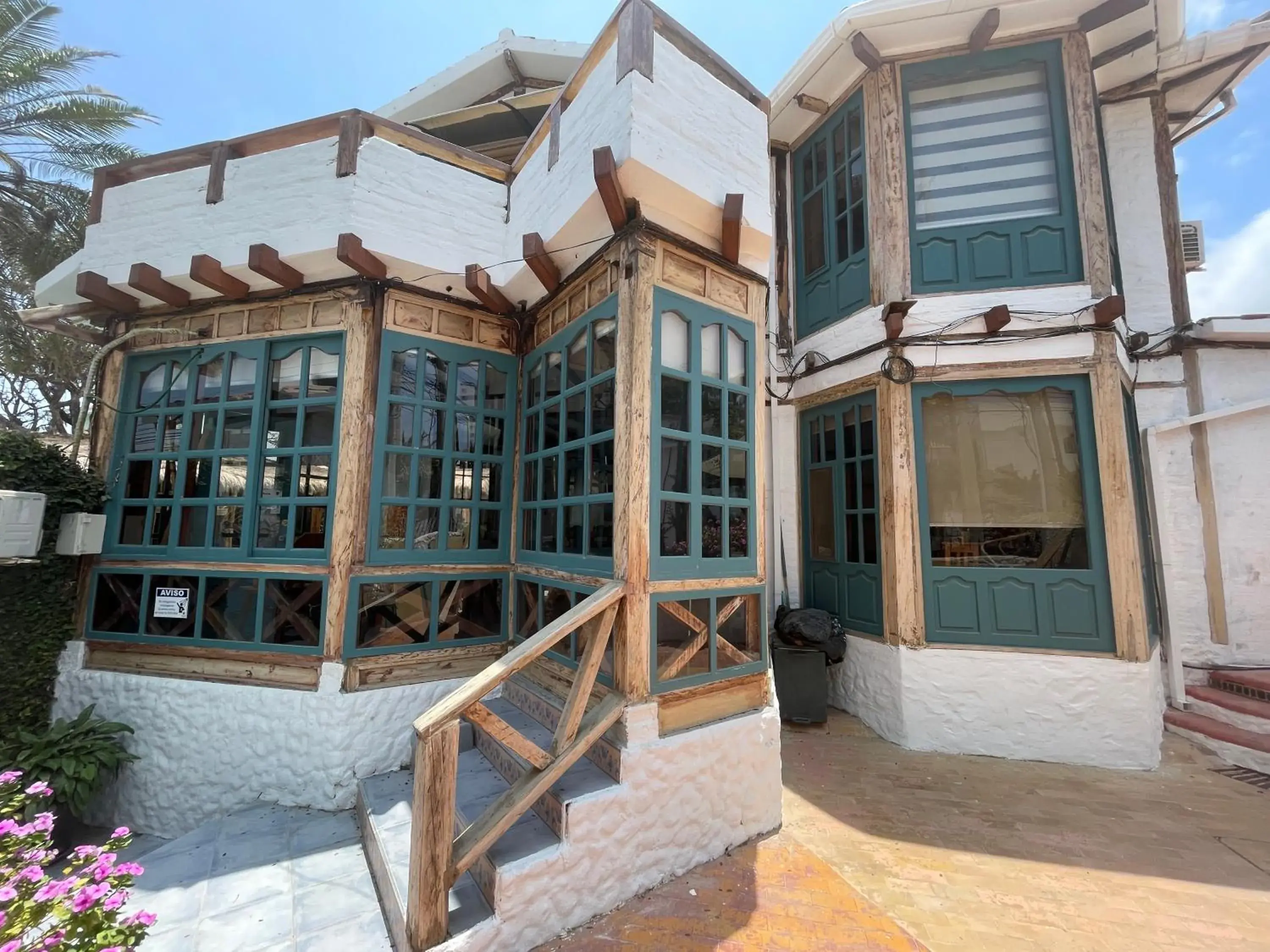 Superior Triple Room in Hosteria Punta Blanca Superior Triple Room in Hosteria Punta Blanca