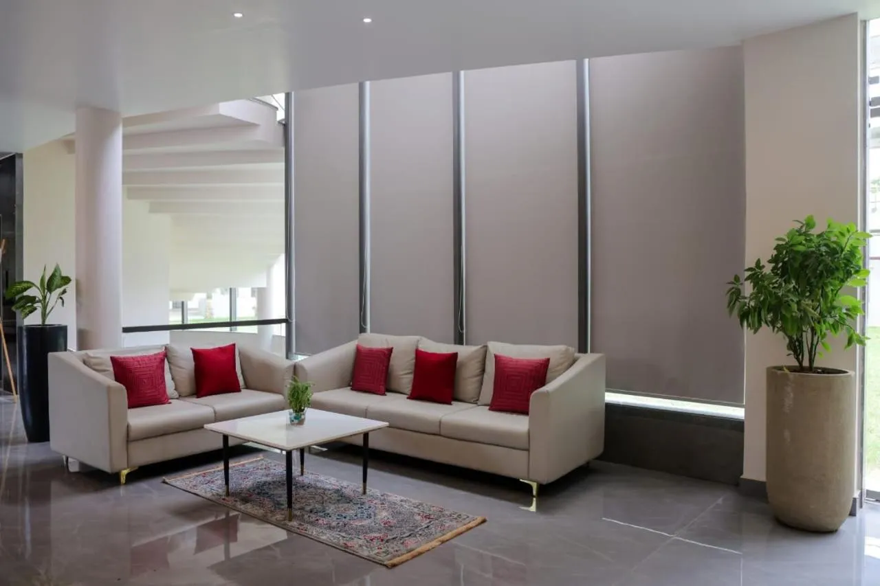 Property building in Seven Sky Clarks Exotica