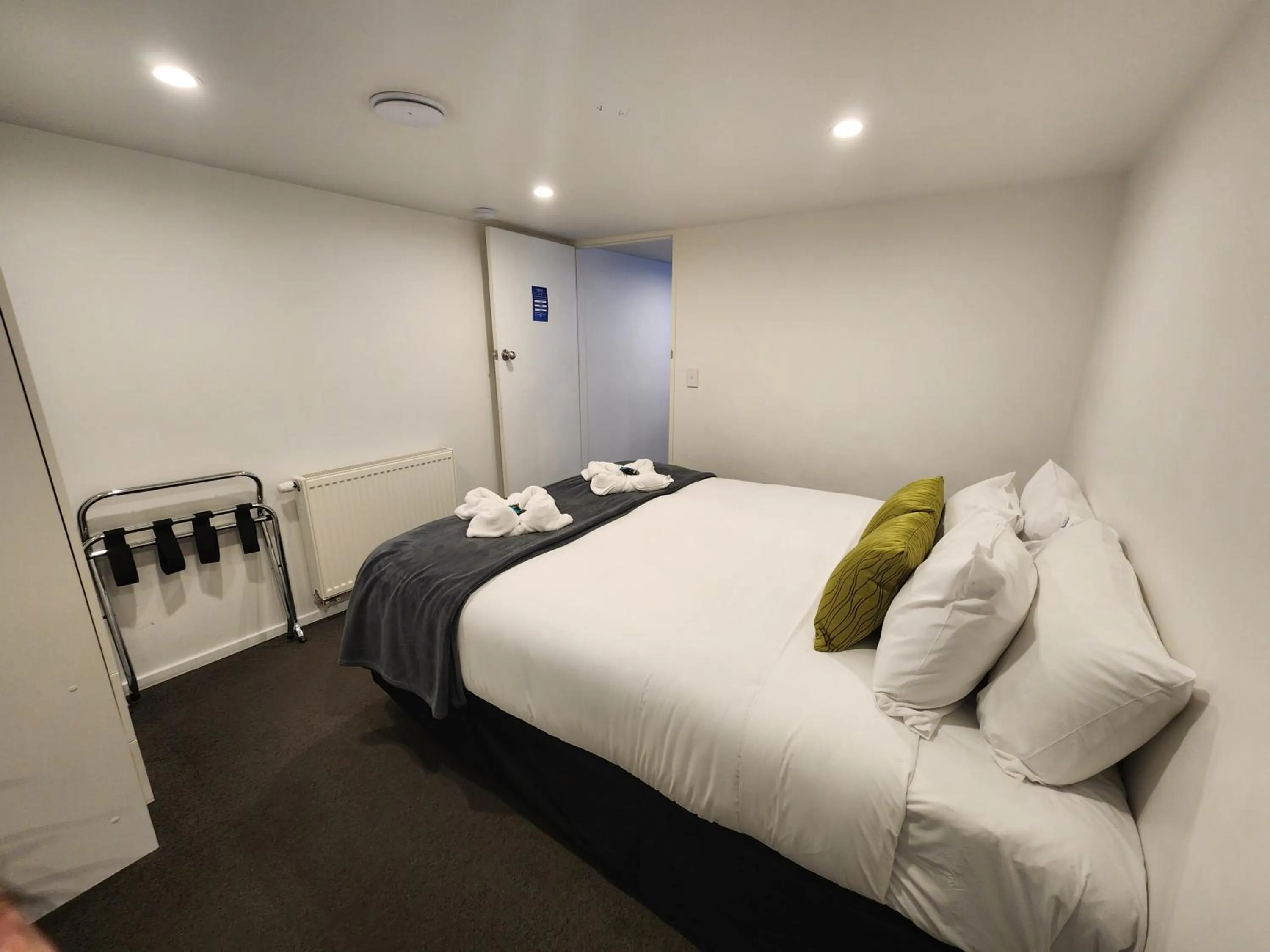 Bed in Pinewood Queenstown