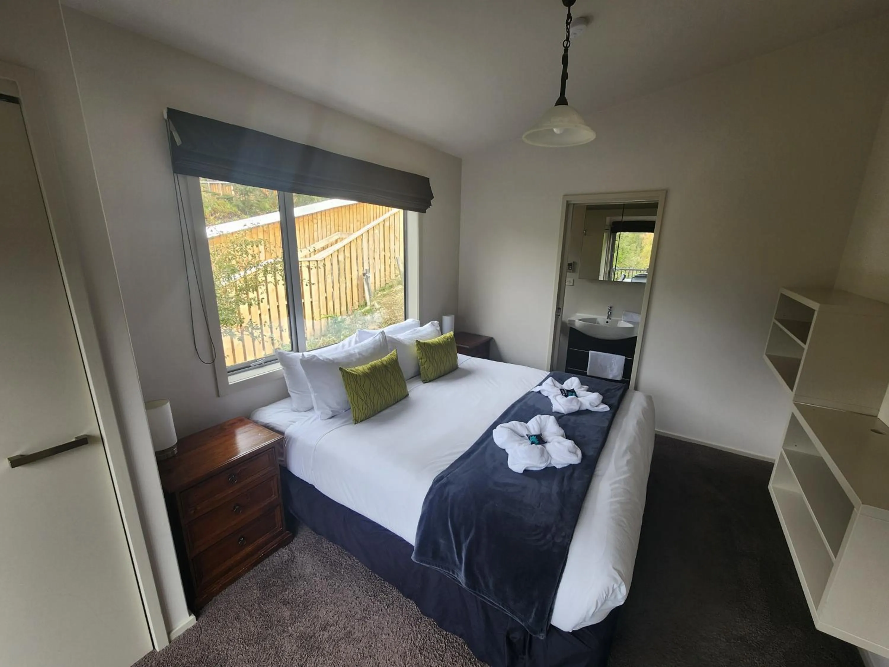 Bed in Pinewood Queenstown