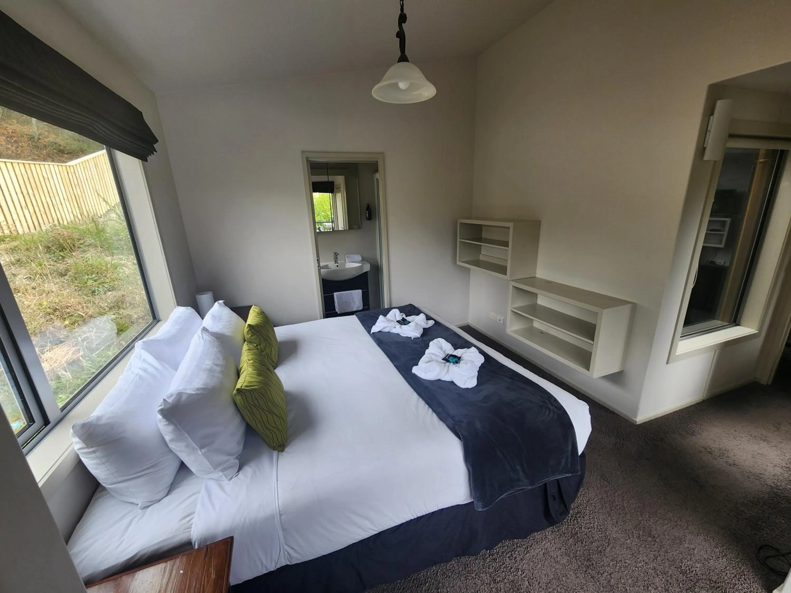 Bed in Pinewood Queenstown