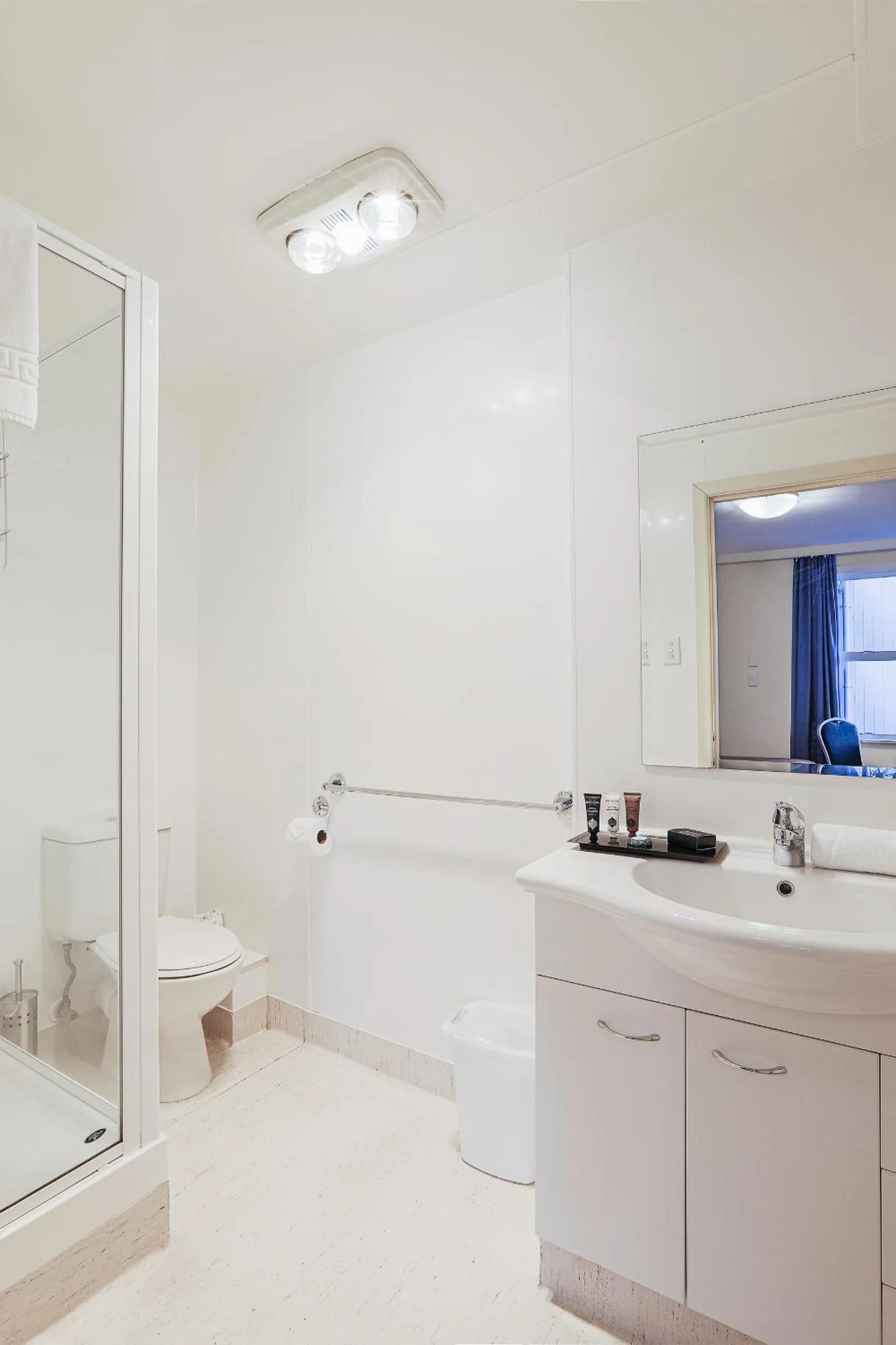 Bathroom in Pinewood Queenstown