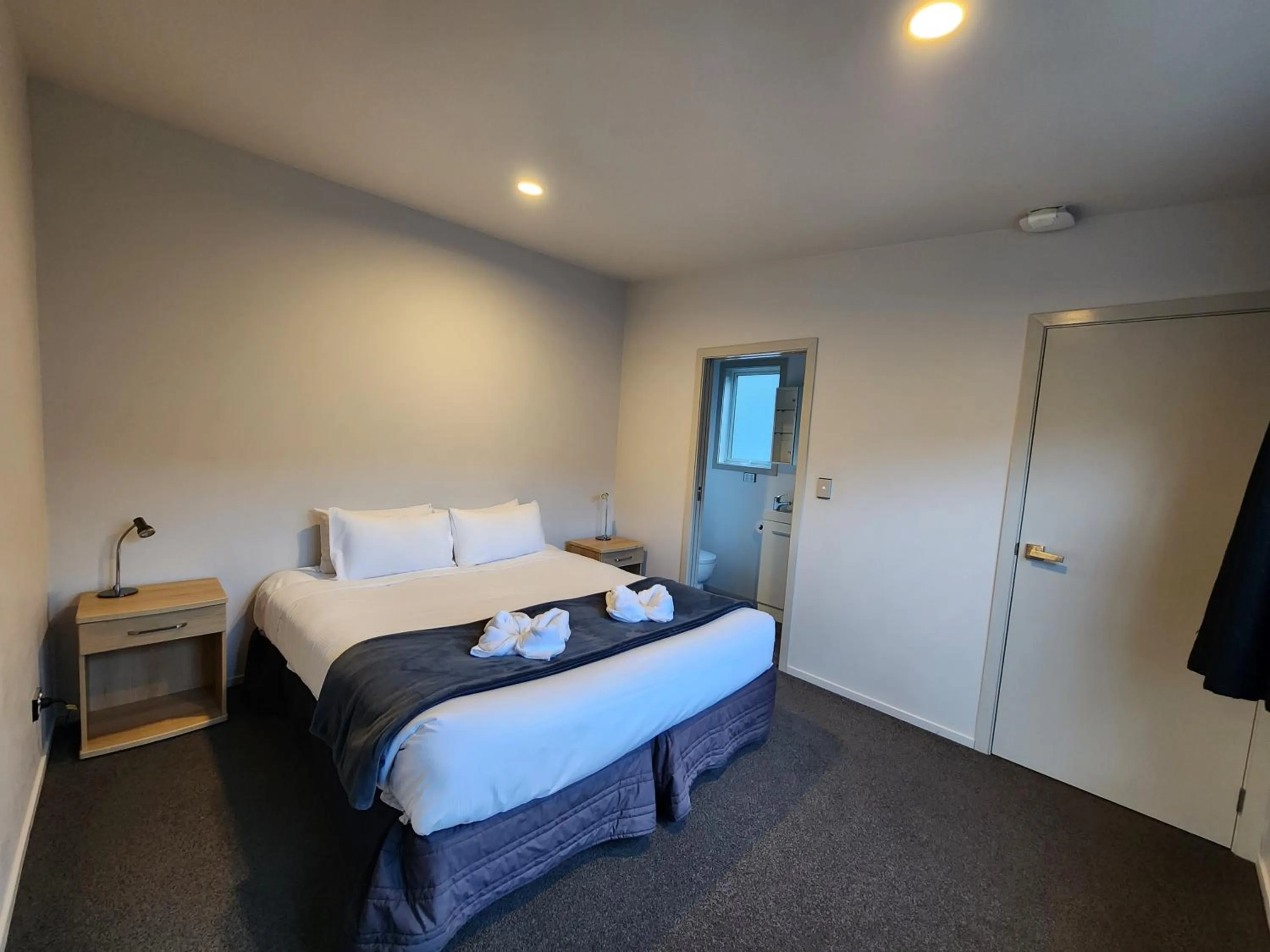 Bed in Pinewood Queenstown