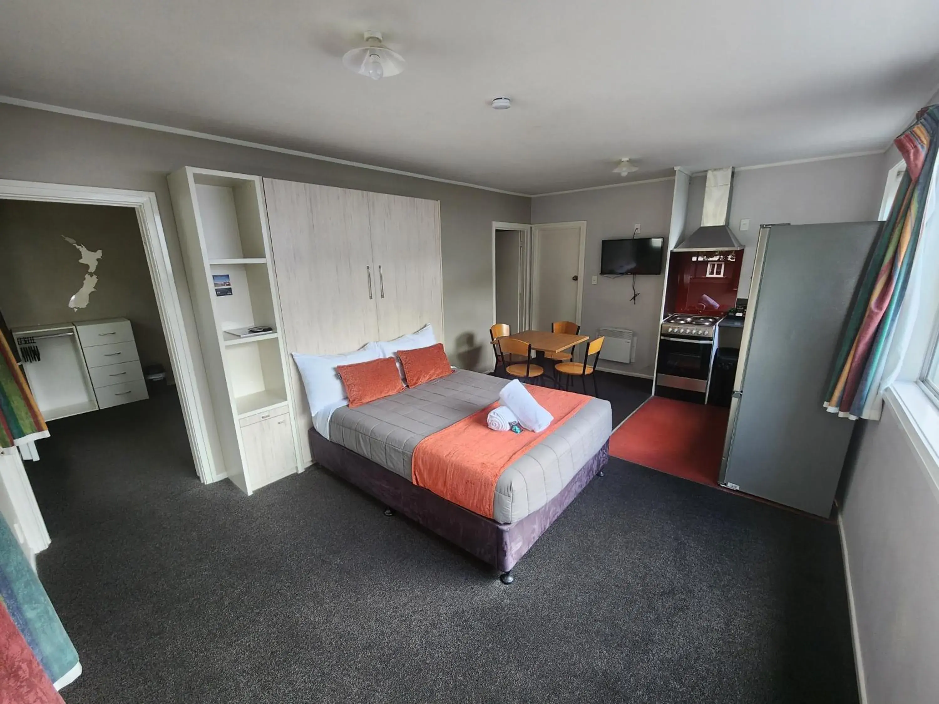 Studio (6 Adults) in Pinewood Queenstown Studio (6 Adults) in Pinewood Queenstown