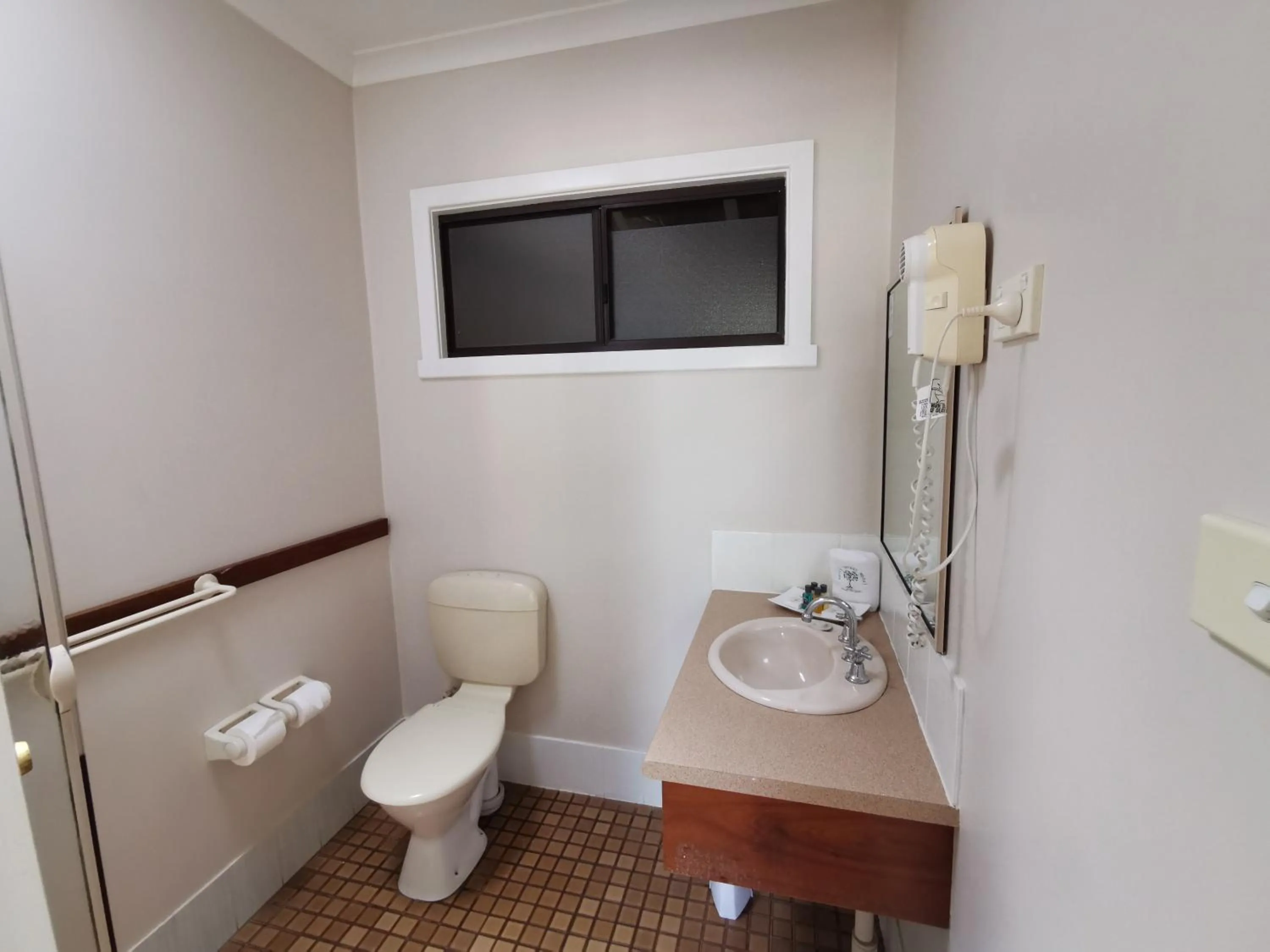 Toilet in Karri Forest Motel