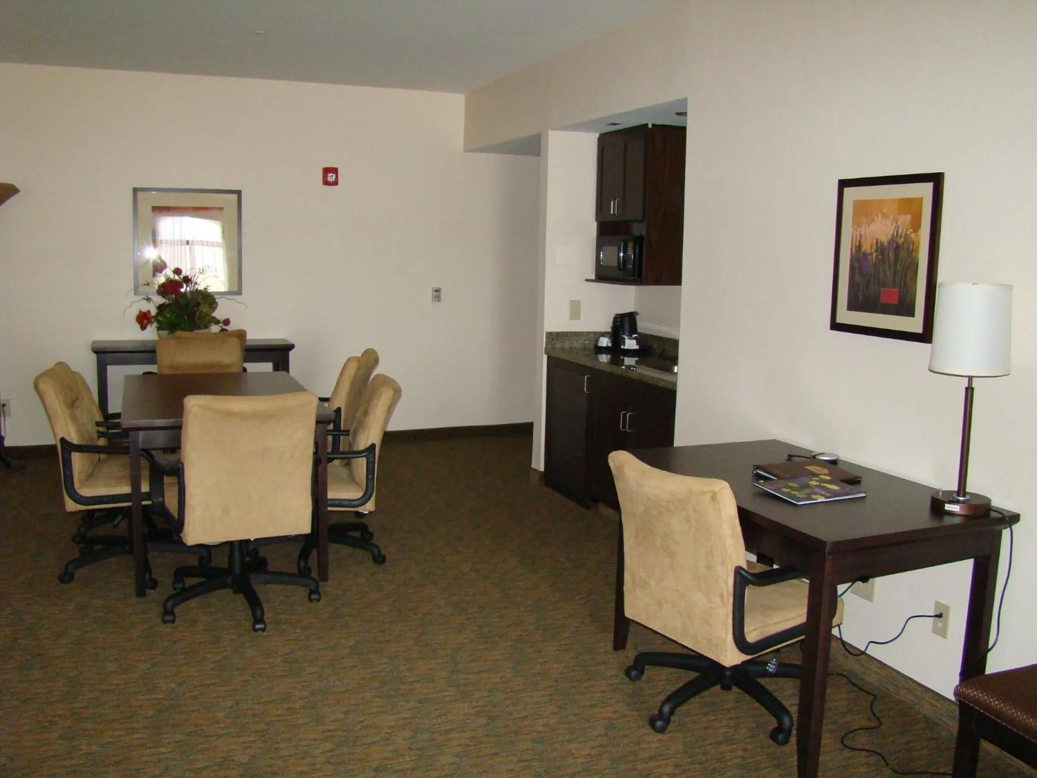 Photo of the whole room in Holiday Inn Express & Suites Oro Valley-Tucson North by IHG
