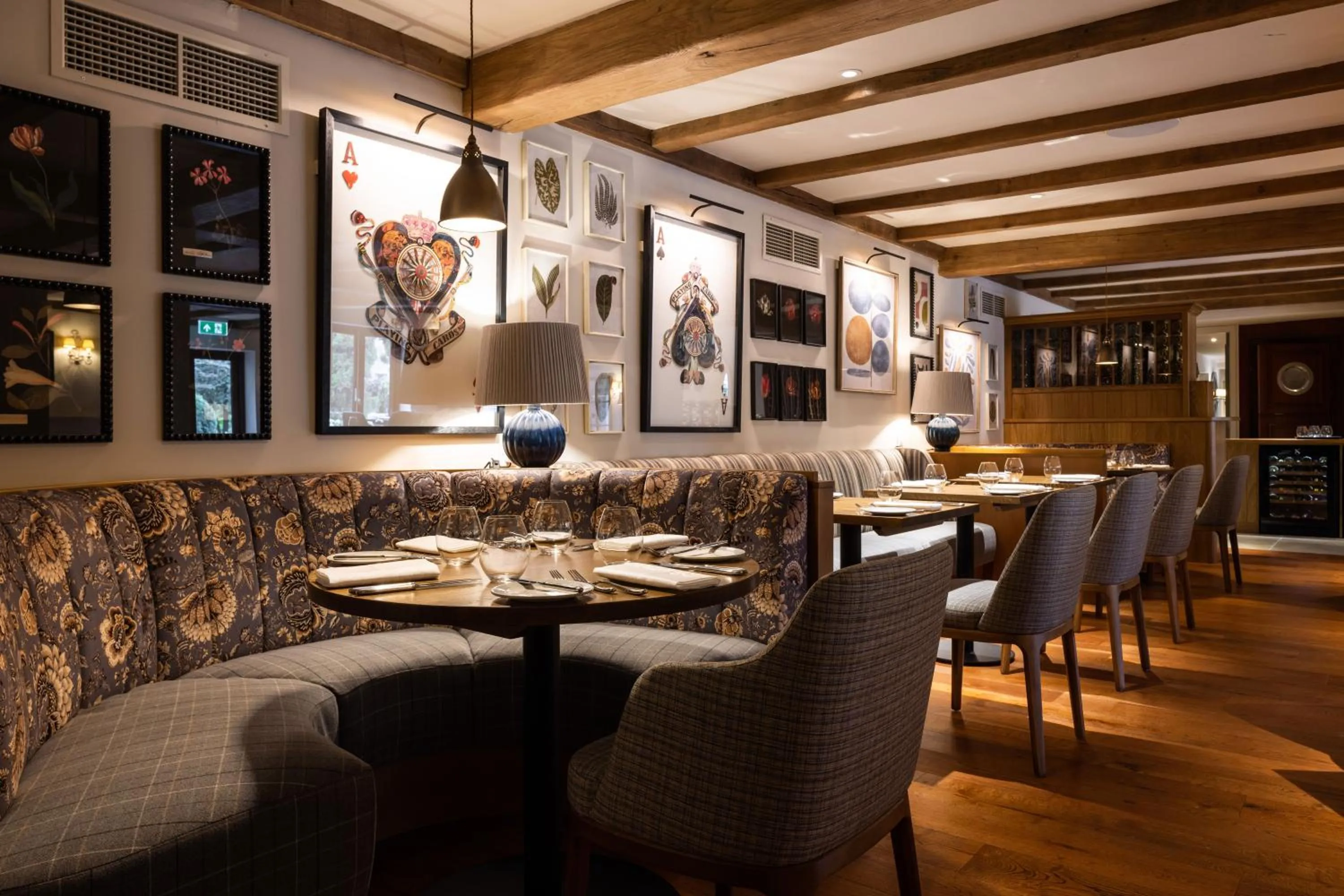 Restaurant/places to eat in Greenhills Country Hotel