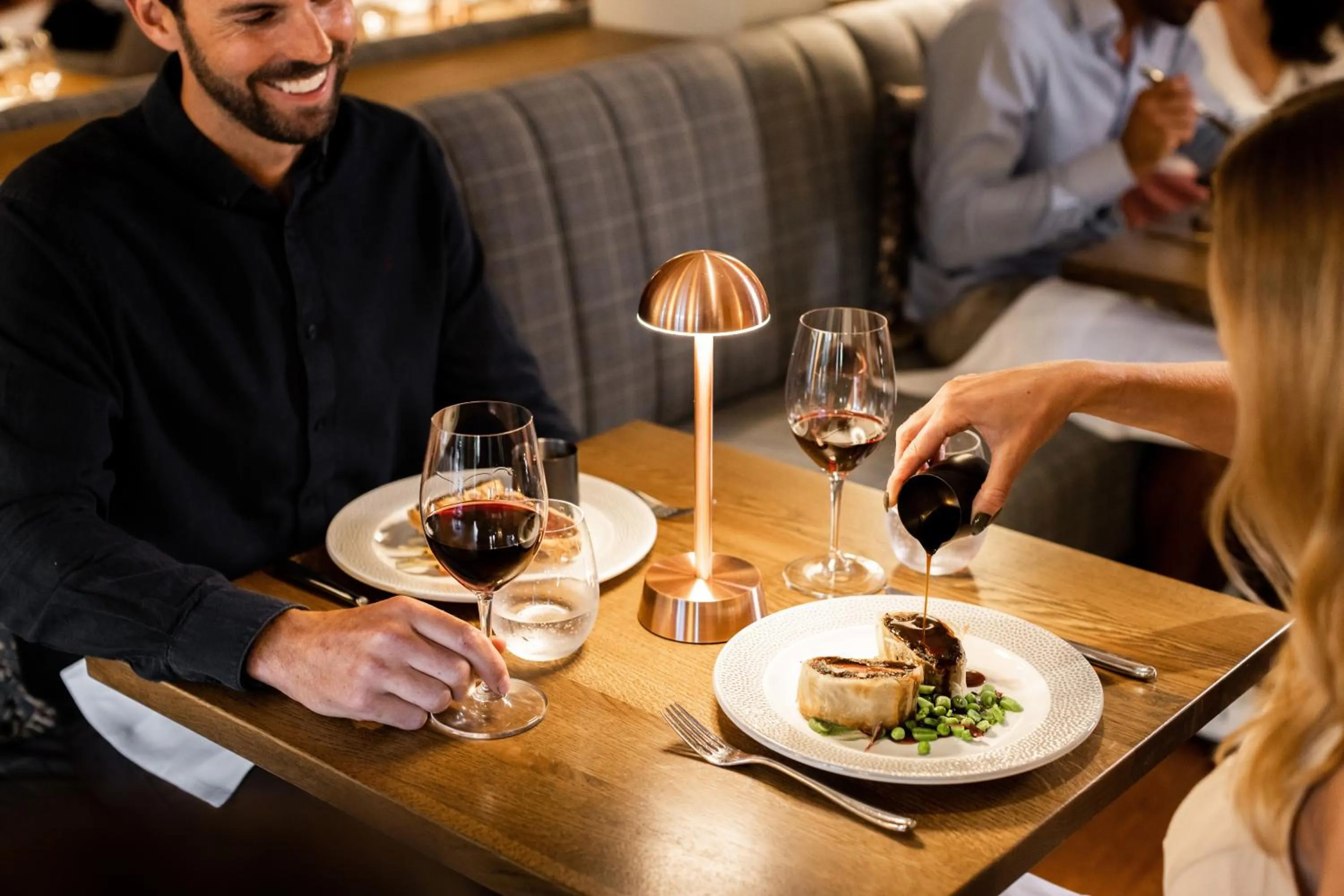 Restaurant/places to eat in Greenhills Country Hotel