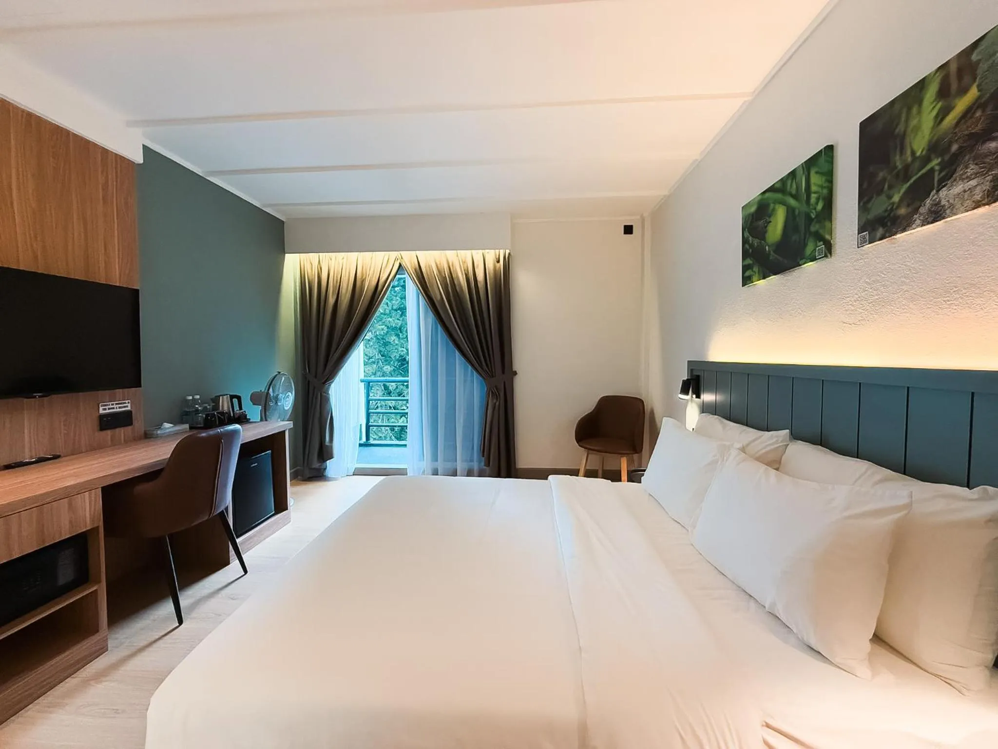 TV and multimedia, Bed in Wyndham Garden Shahzan Fraser's Hill